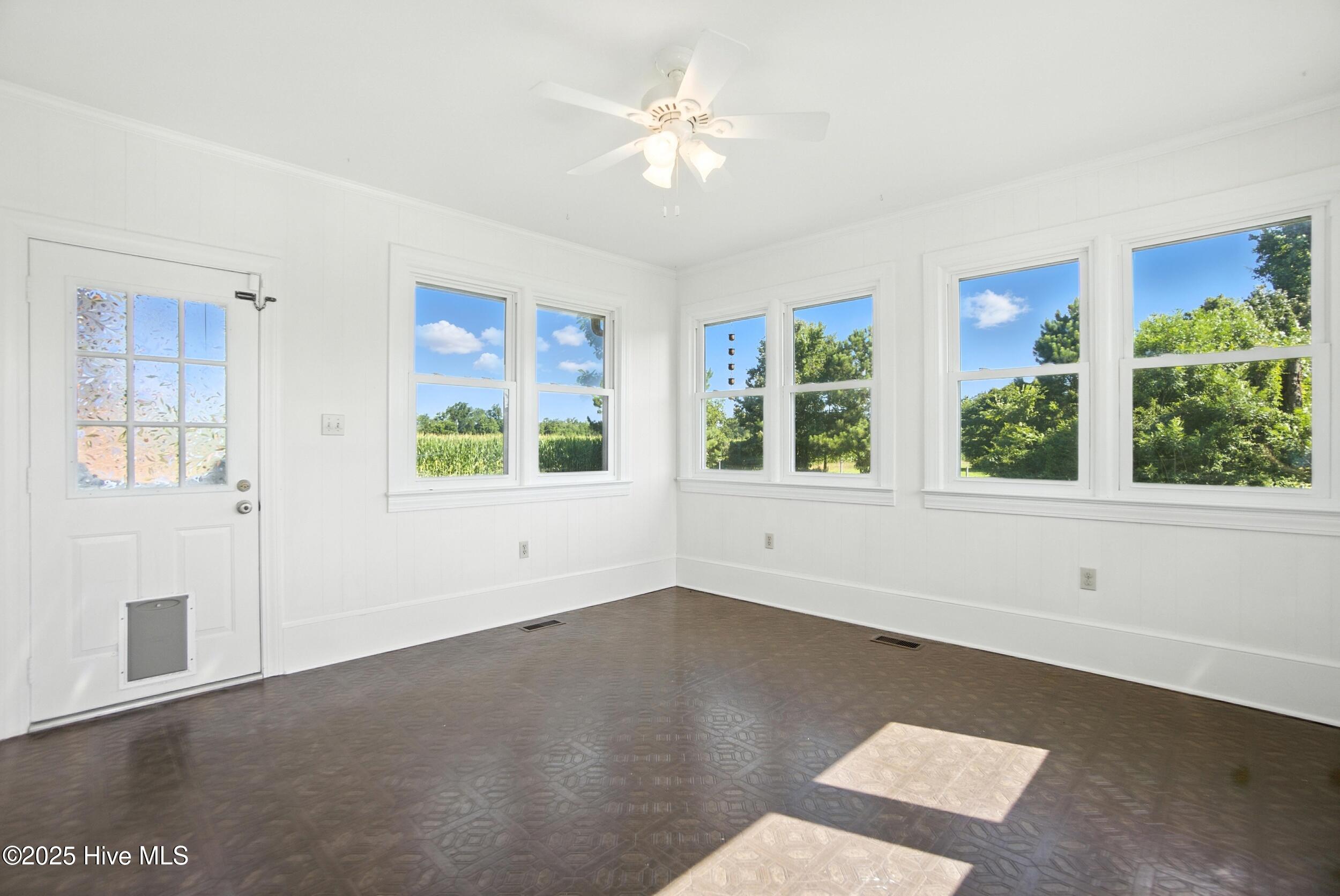160 Upton Road Property Photo 28