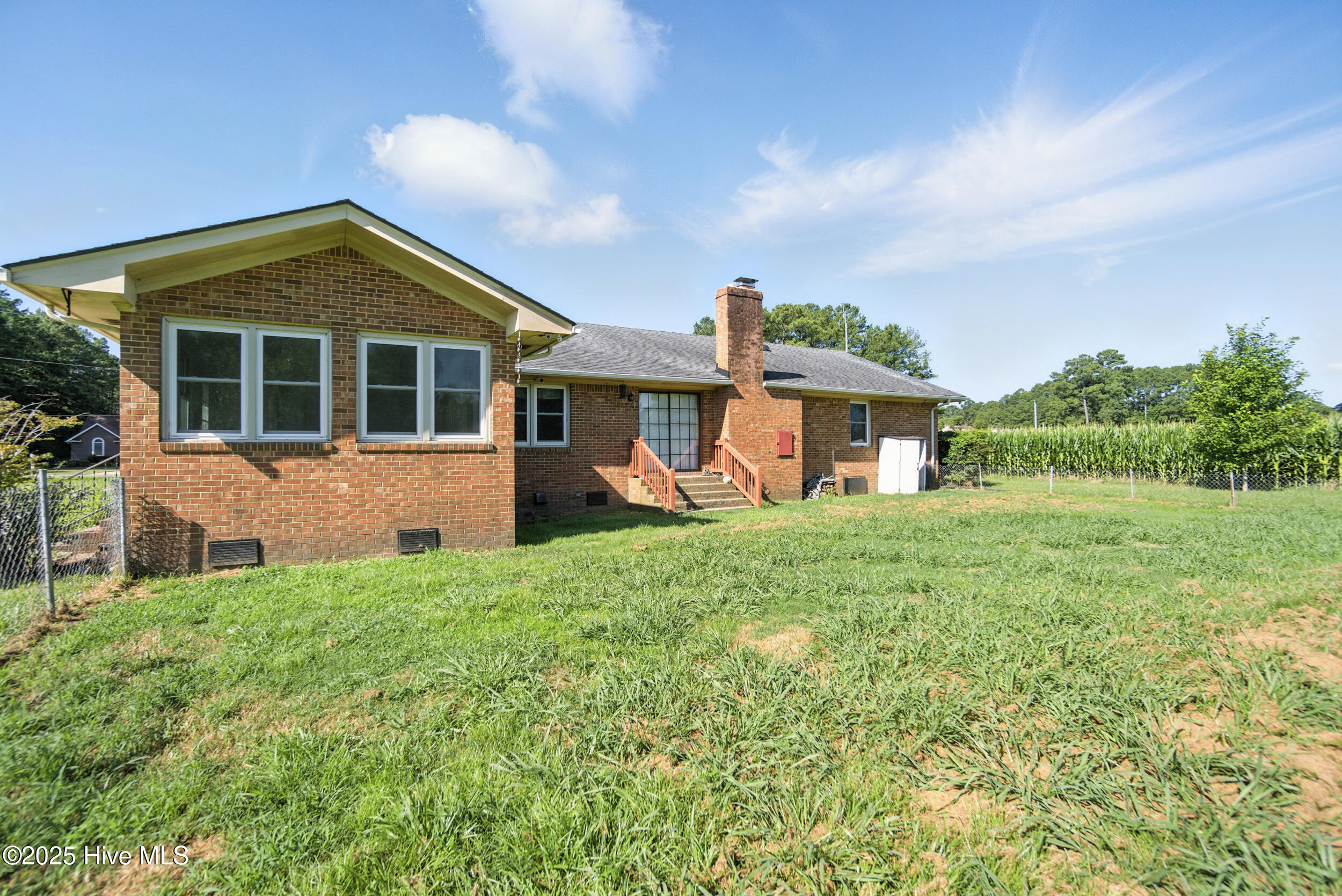 160 Upton Road Property Photo 31