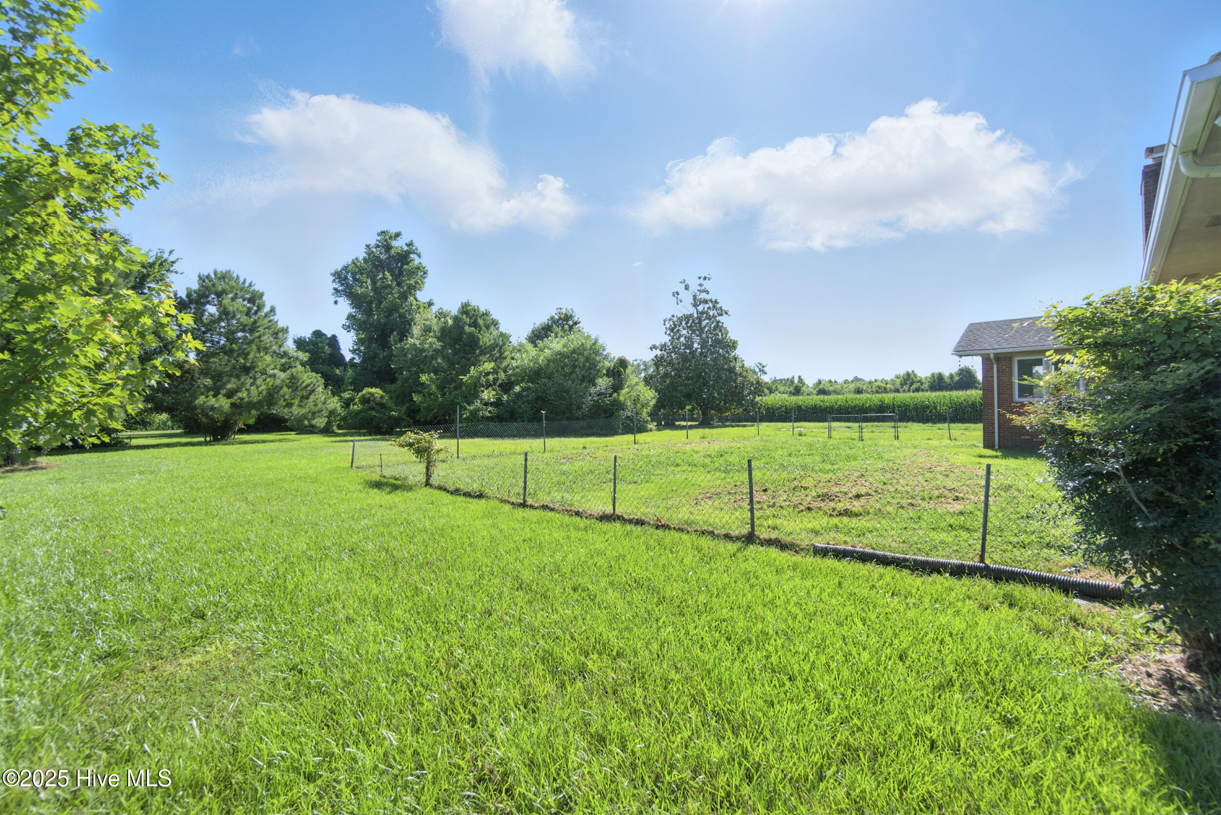 160 Upton Road Property Photo 34
