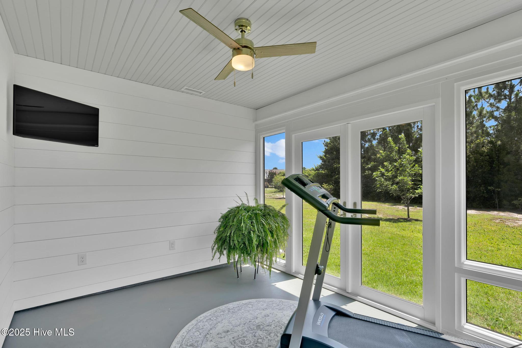 4231 Cherry Laurel Drive Property Photo 29