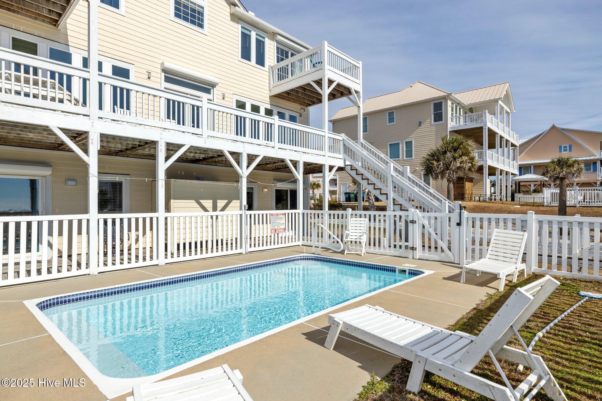 9711 Dolphin Ridge Road Property Photo 4
