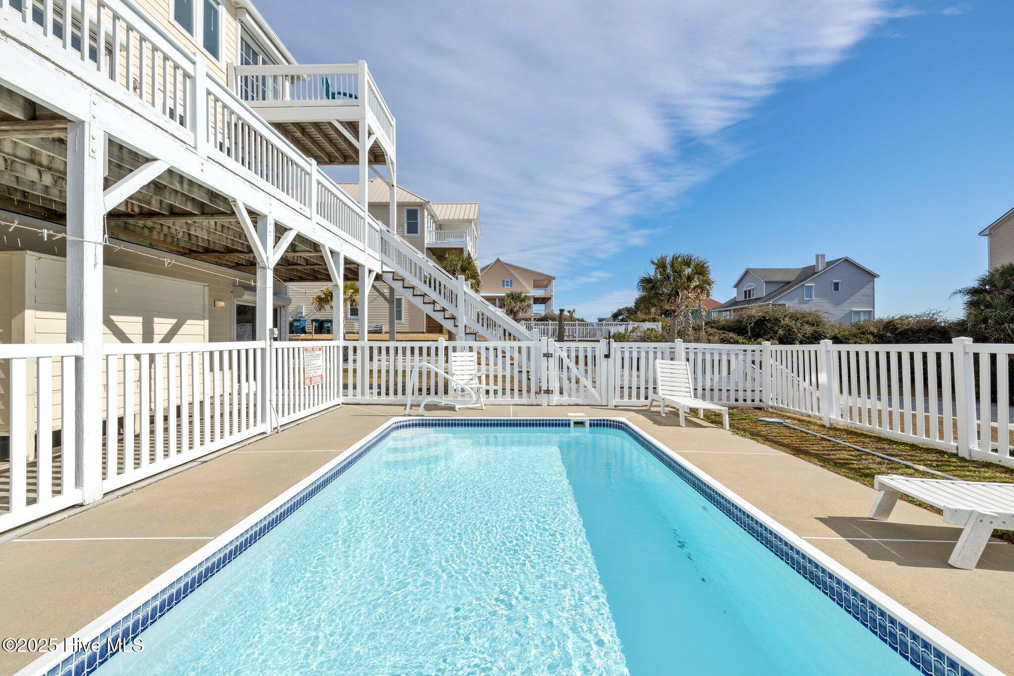 9711 Dolphin Ridge Road Property Photo 7