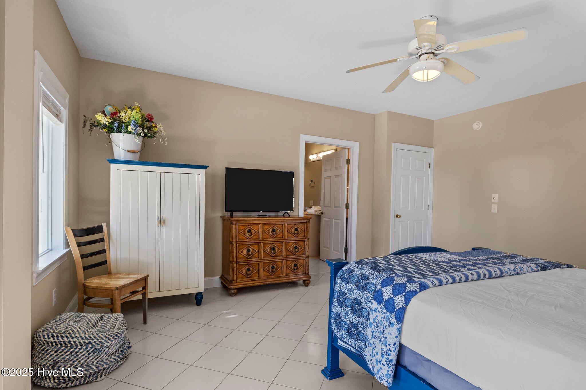 9711 Dolphin Ridge Road Property Photo 27