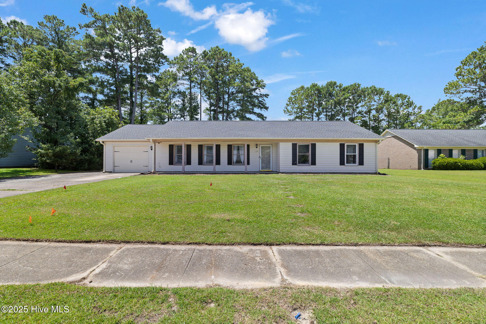 115 Valencia Drive Property Photo 1