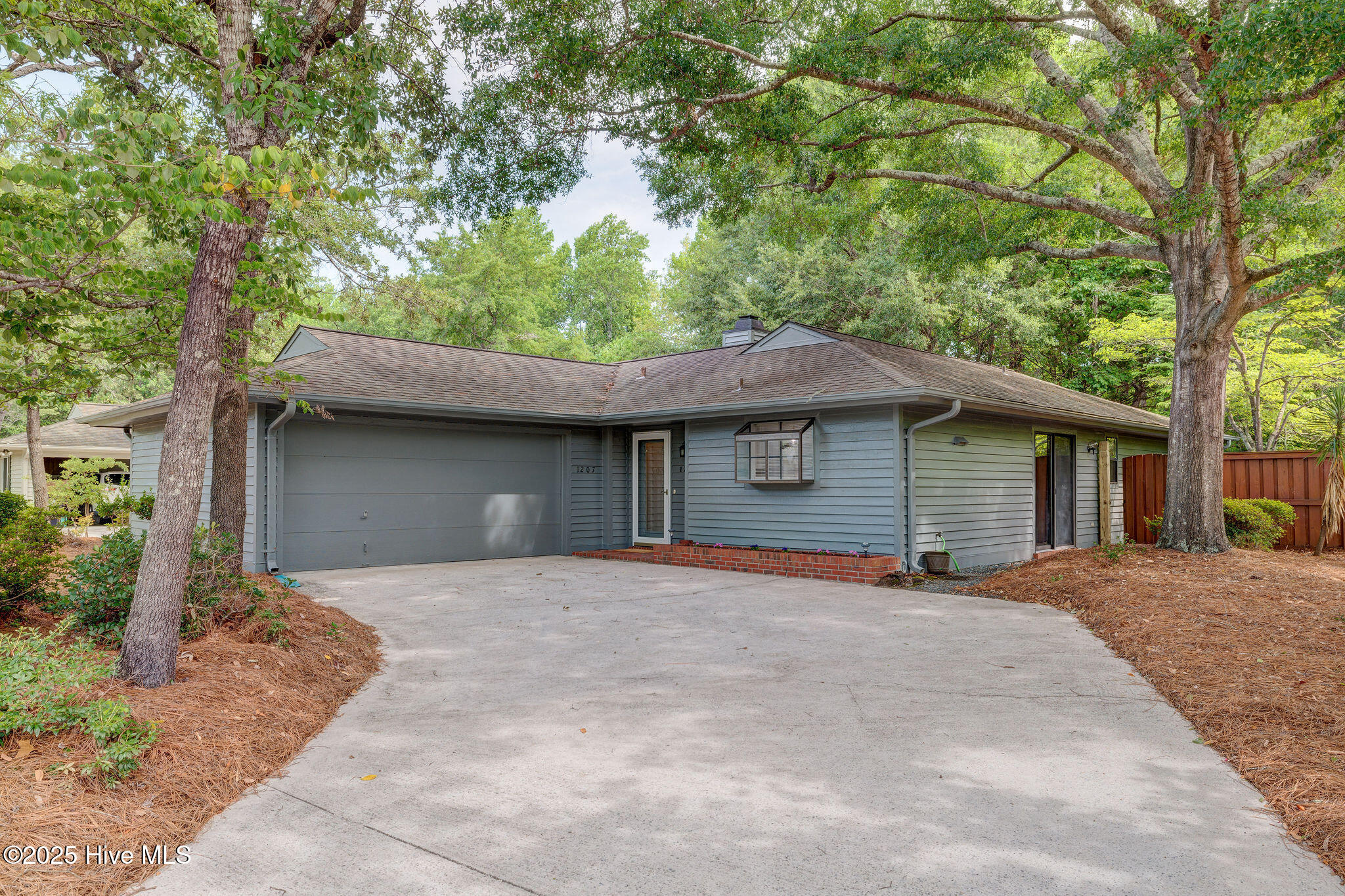 1207 Green Bay Circle Property Photo 1
