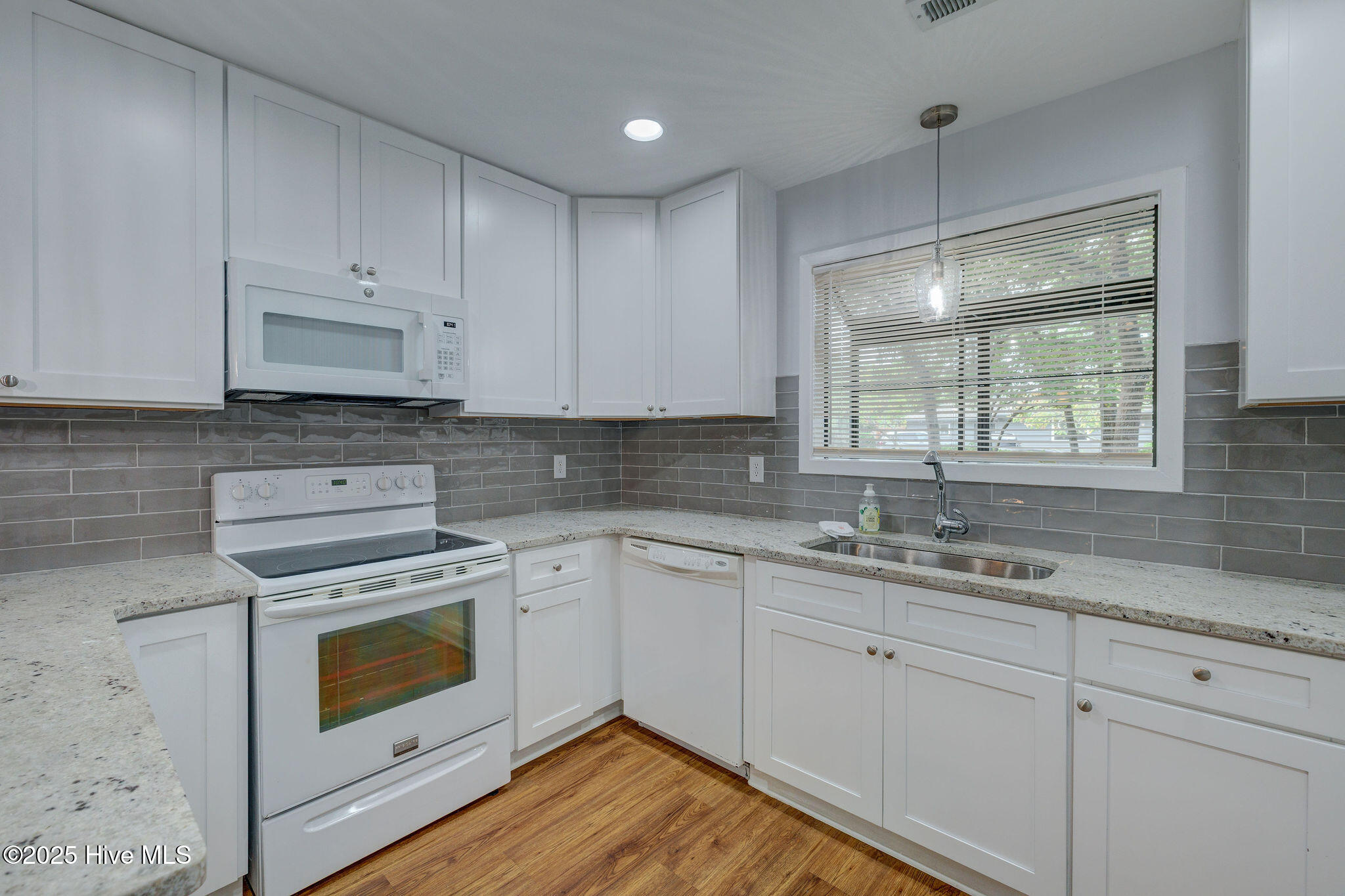 1207 Green Bay Circle Property Photo 4