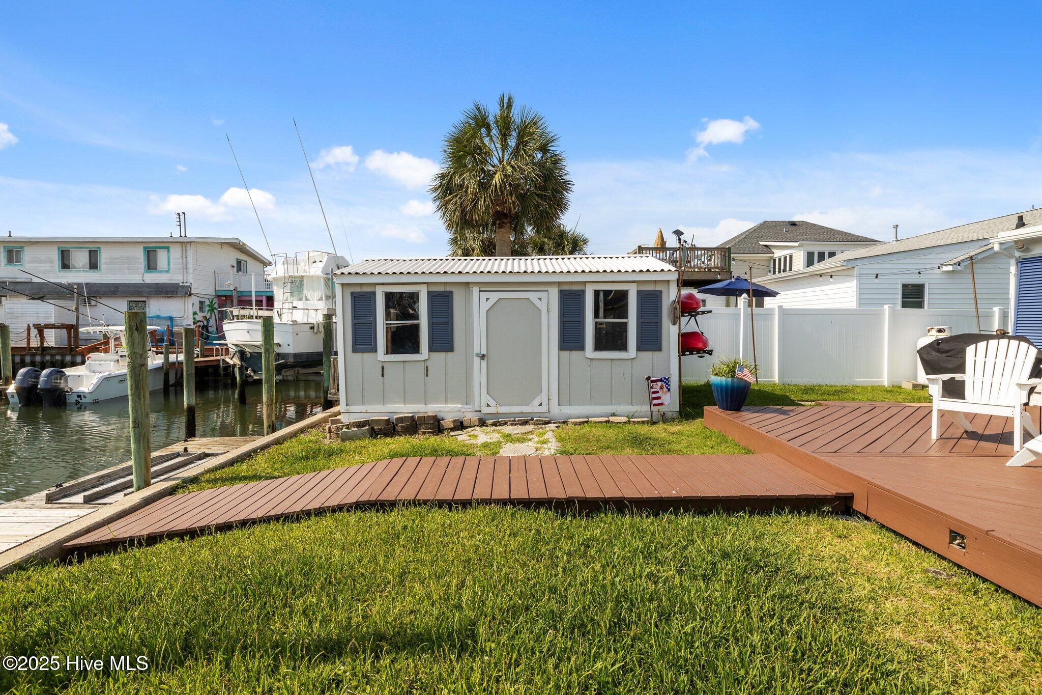 104 Bayview Boulevard Property Photo 40