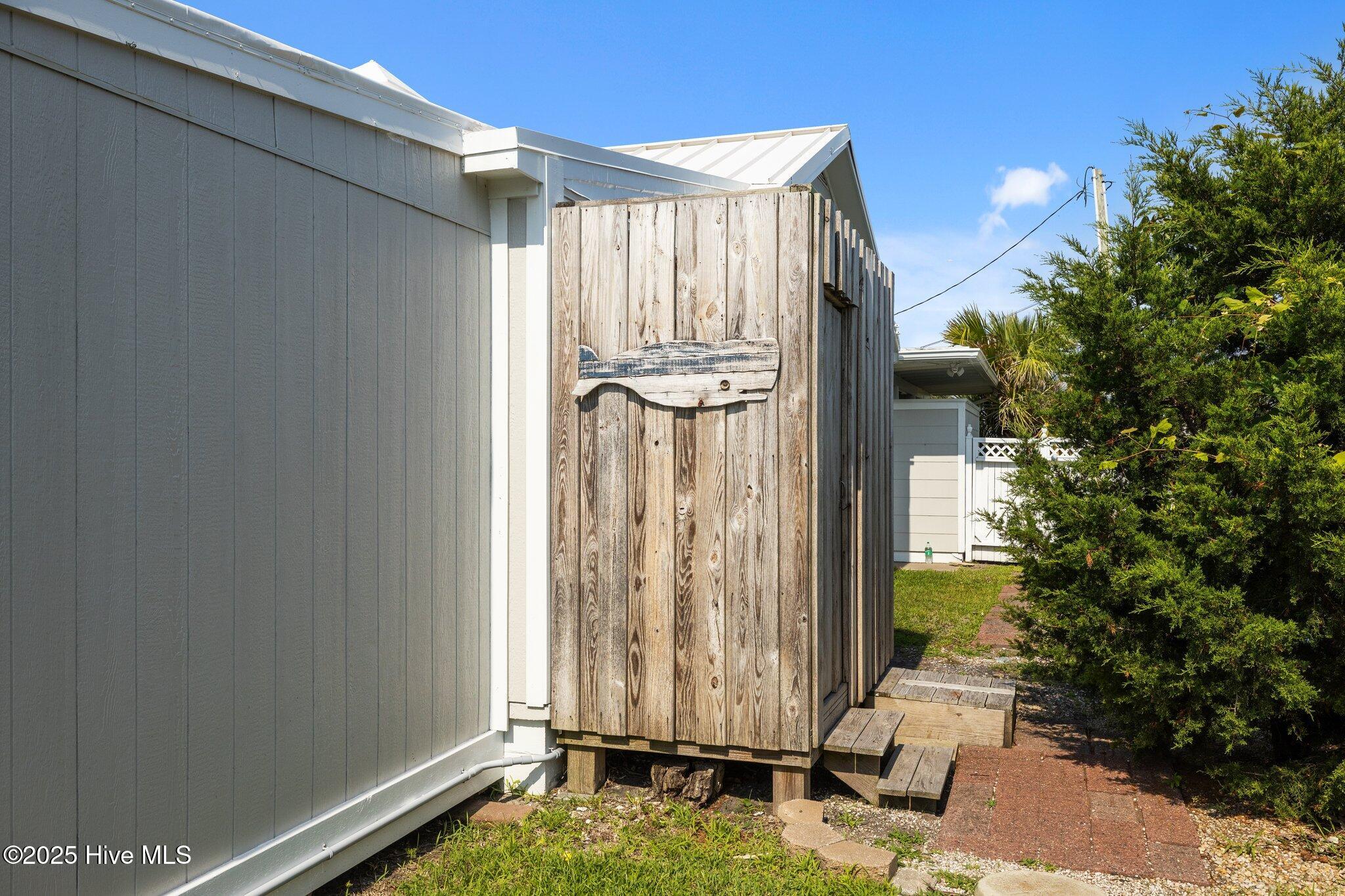 104 Bayview Boulevard Property Photo 41