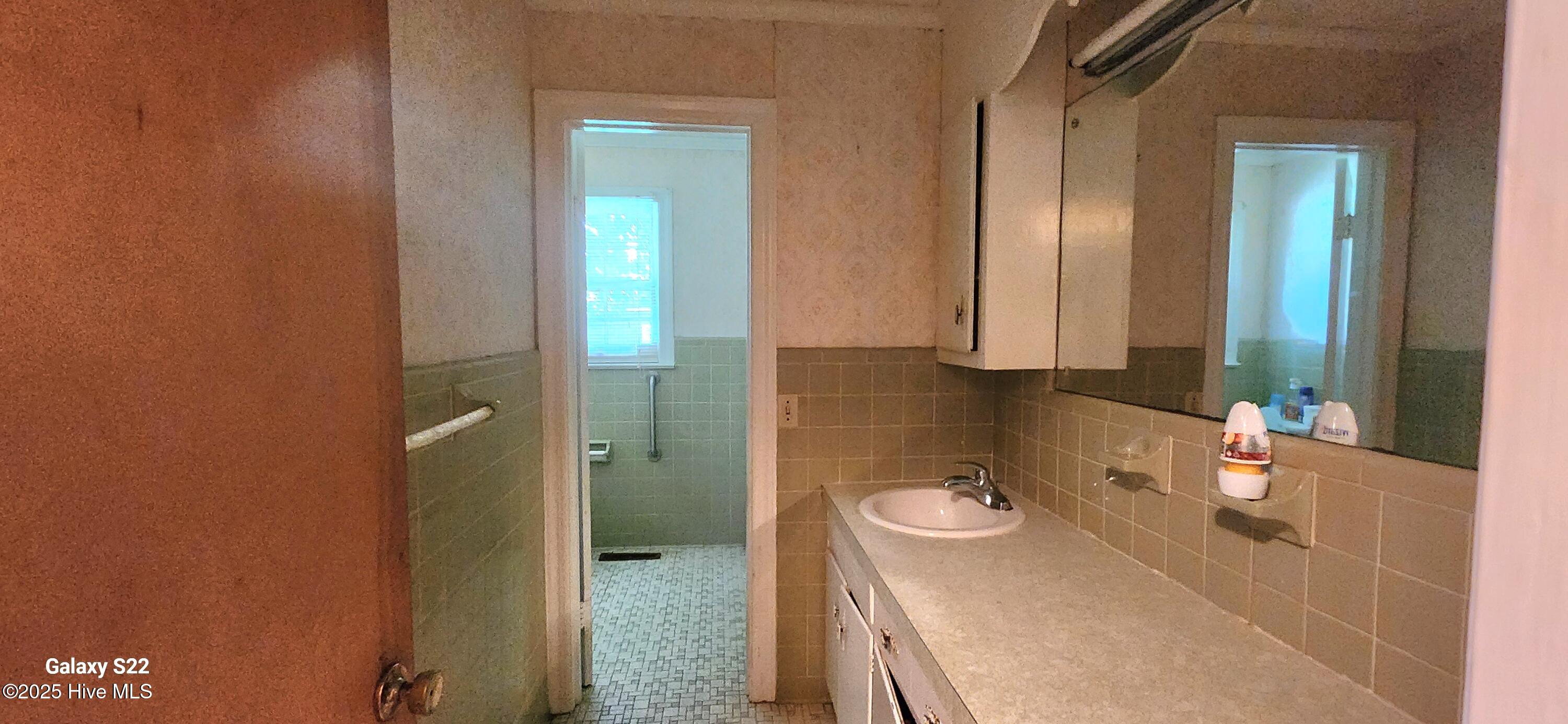 702 Girl Scout Road Property Photo 8