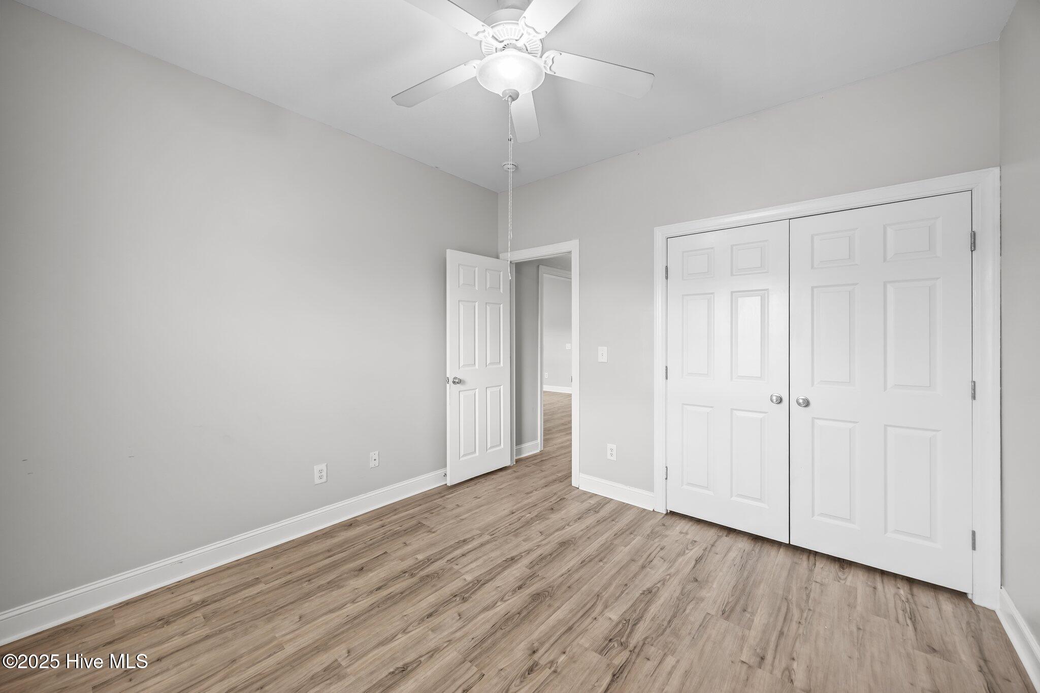 2200 Brookville Drive B Property Photo 19