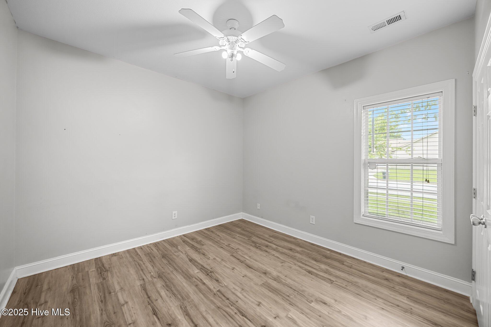 2200 Brookville Drive B Property Photo 22