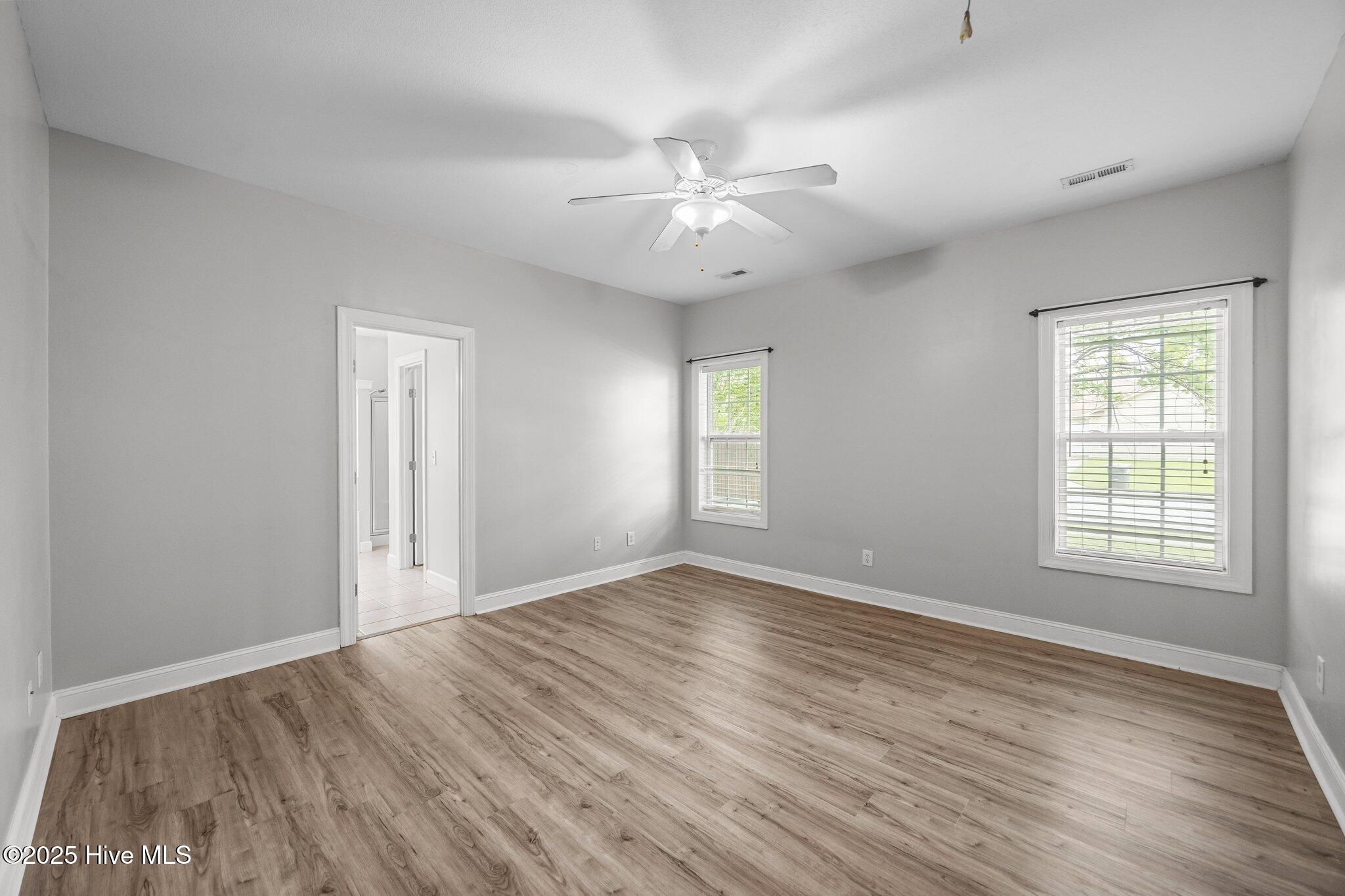2200 Brookville Drive B Property Photo 24