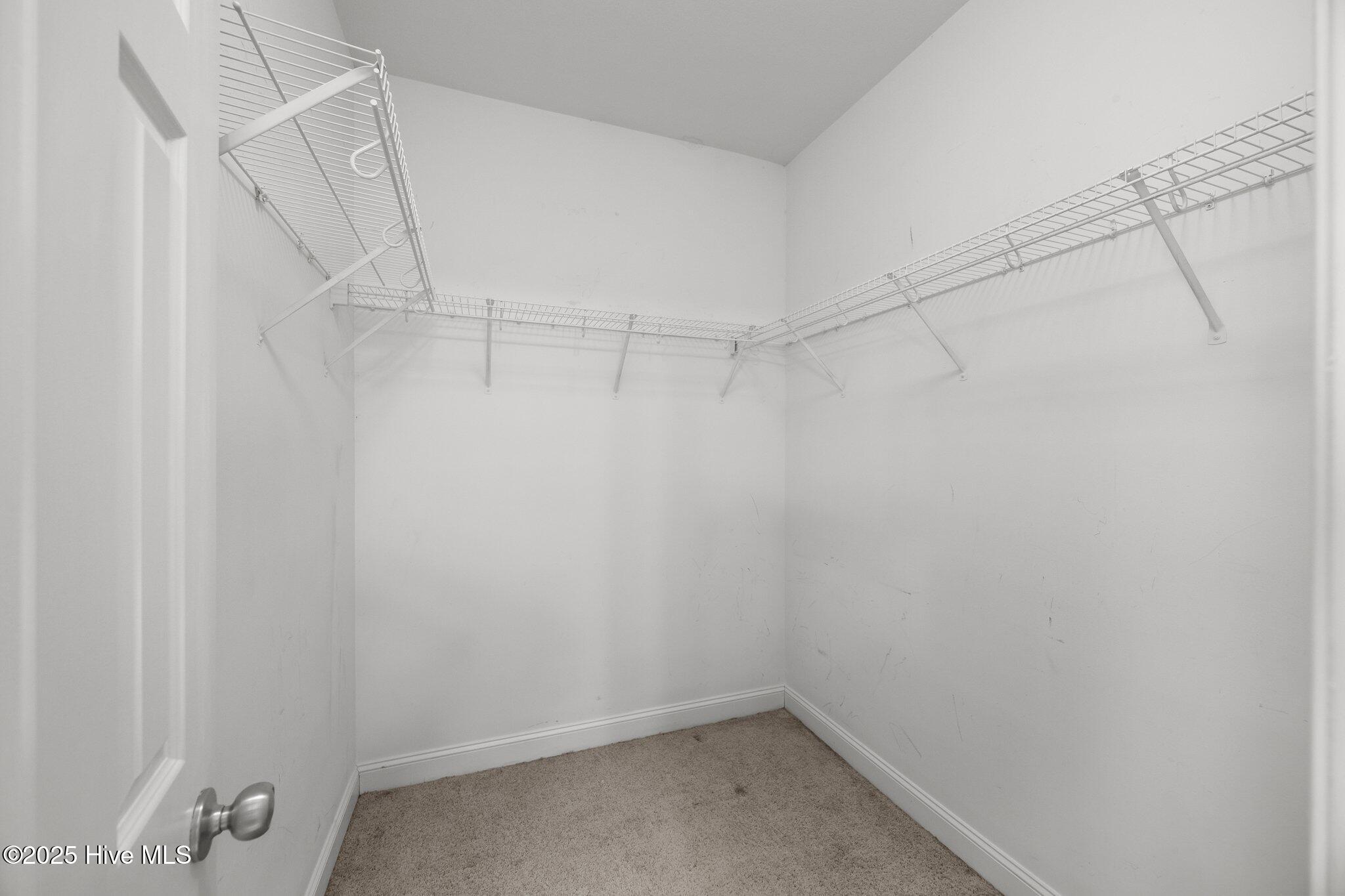 2200 Brookville Drive B Property Photo 29