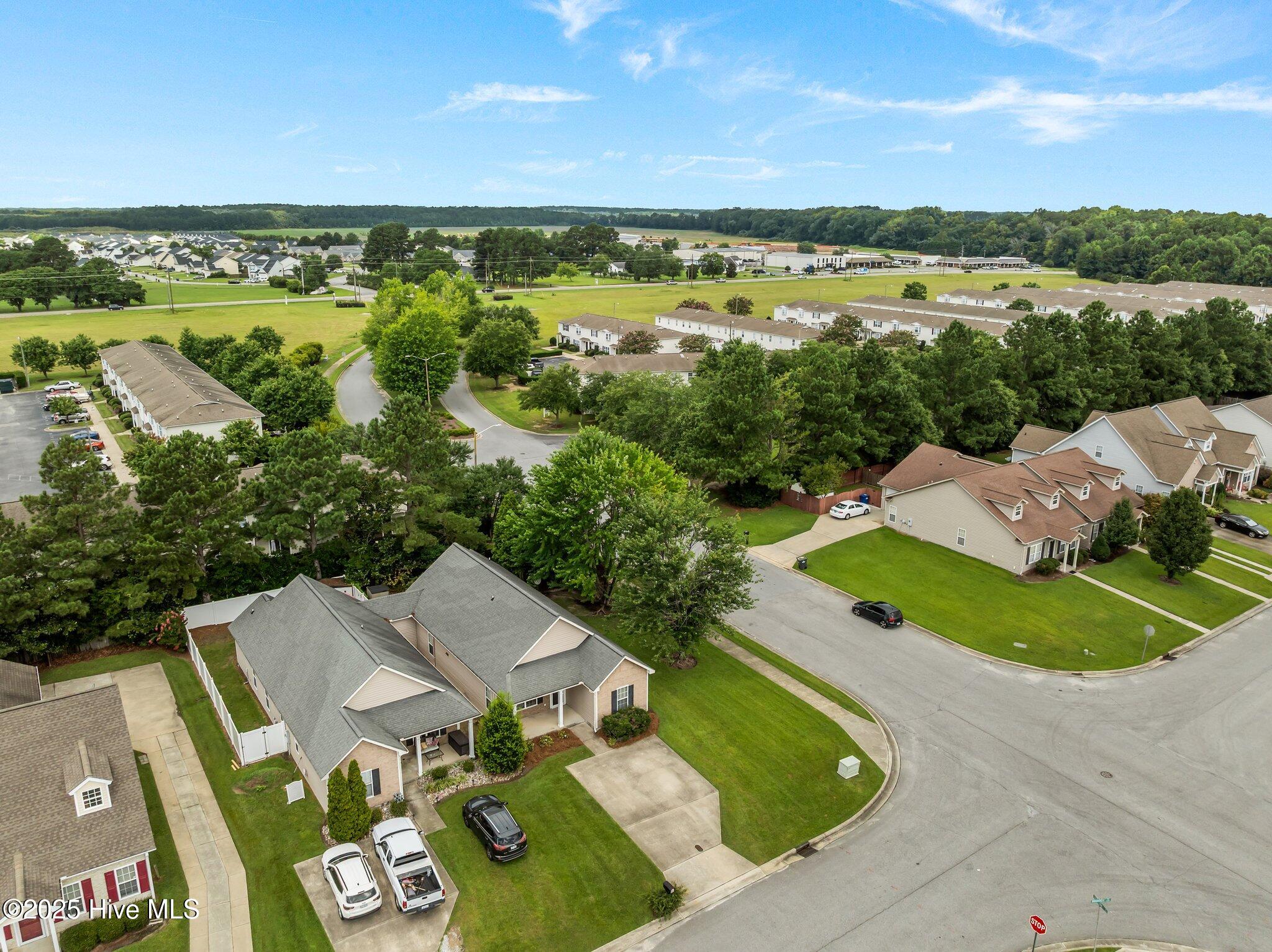 2200 Brookville Drive B Property Photo 31