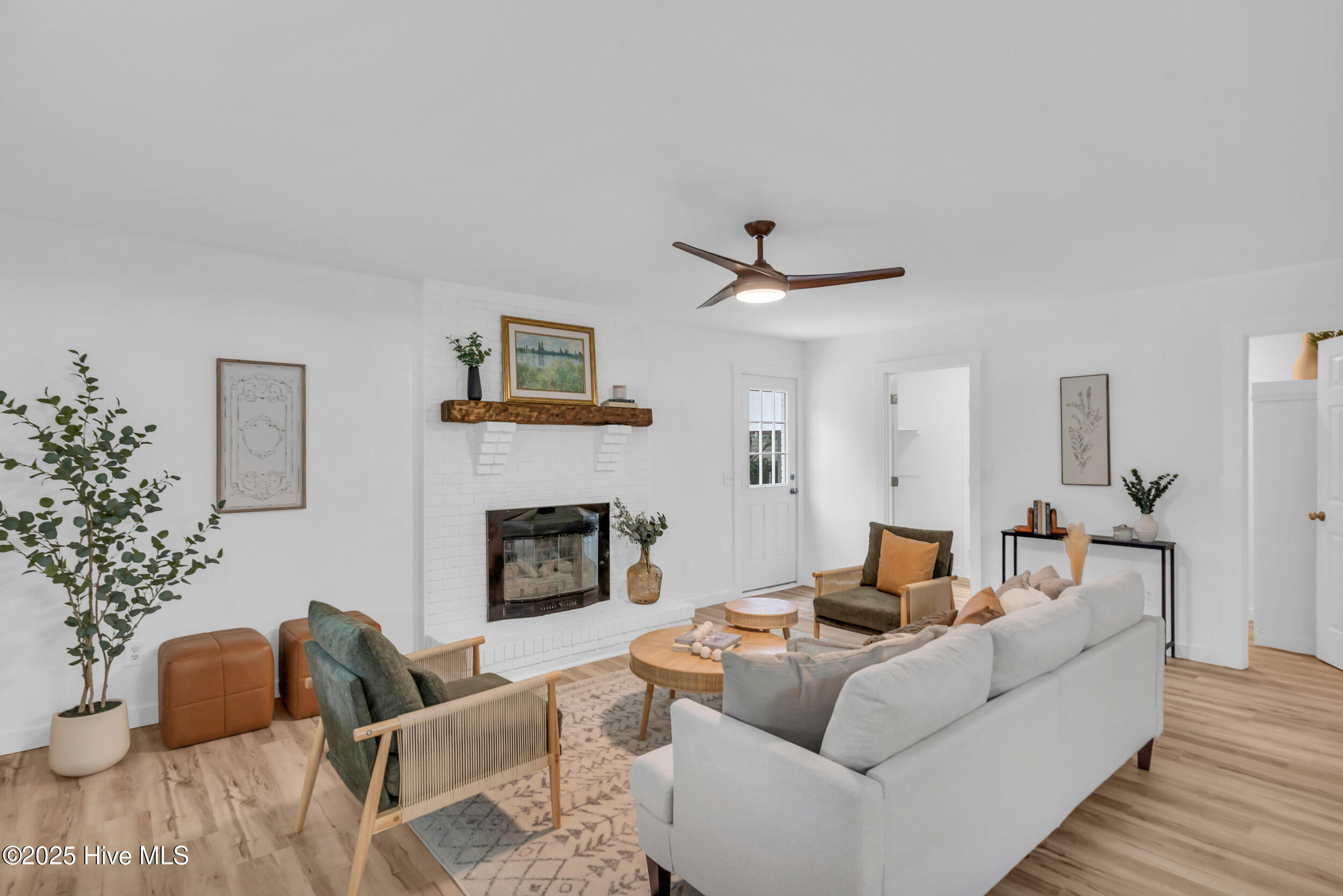 4934 Pleasant Oaks Drive Property Photo 16