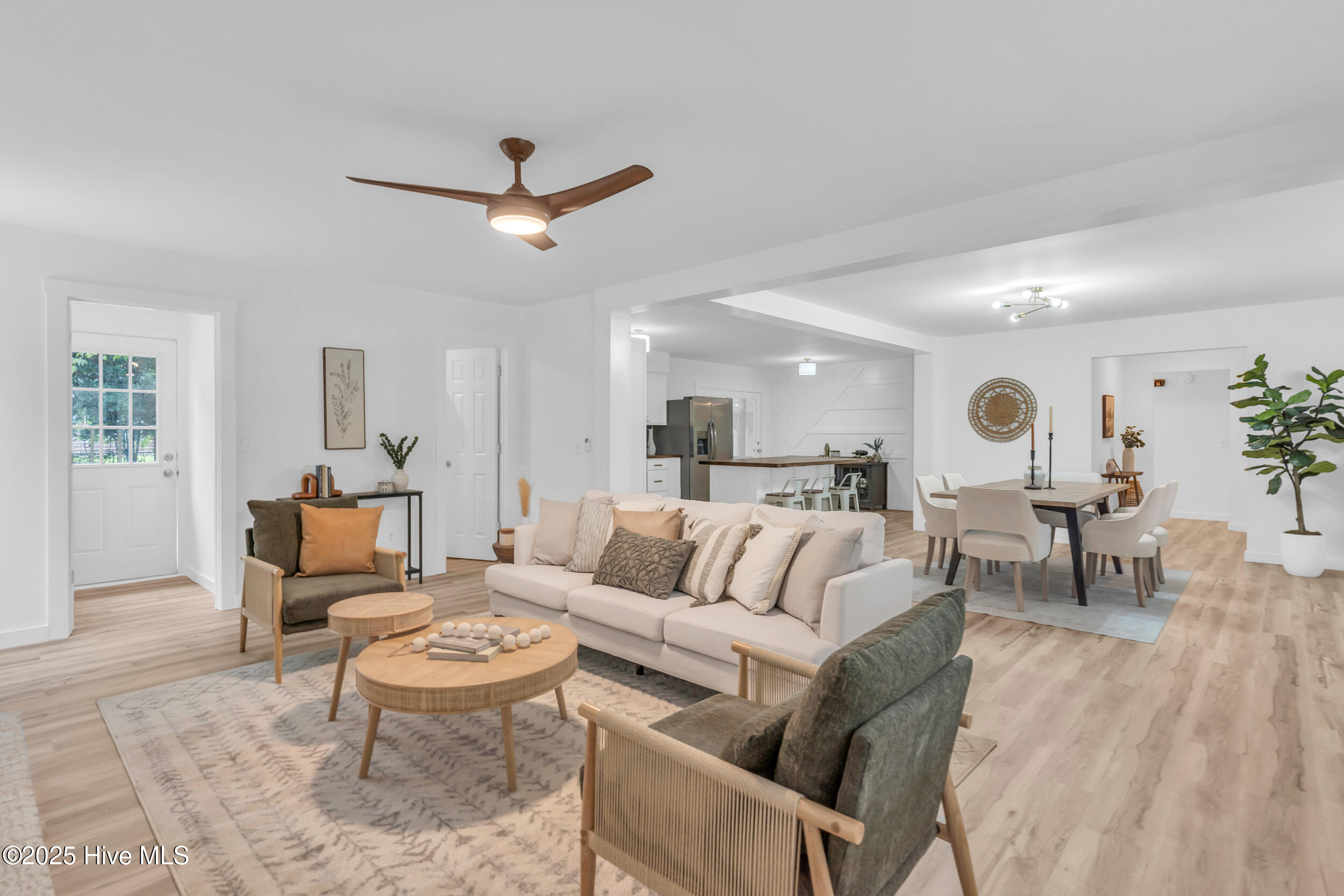 4934 Pleasant Oaks Drive Property Photo 18