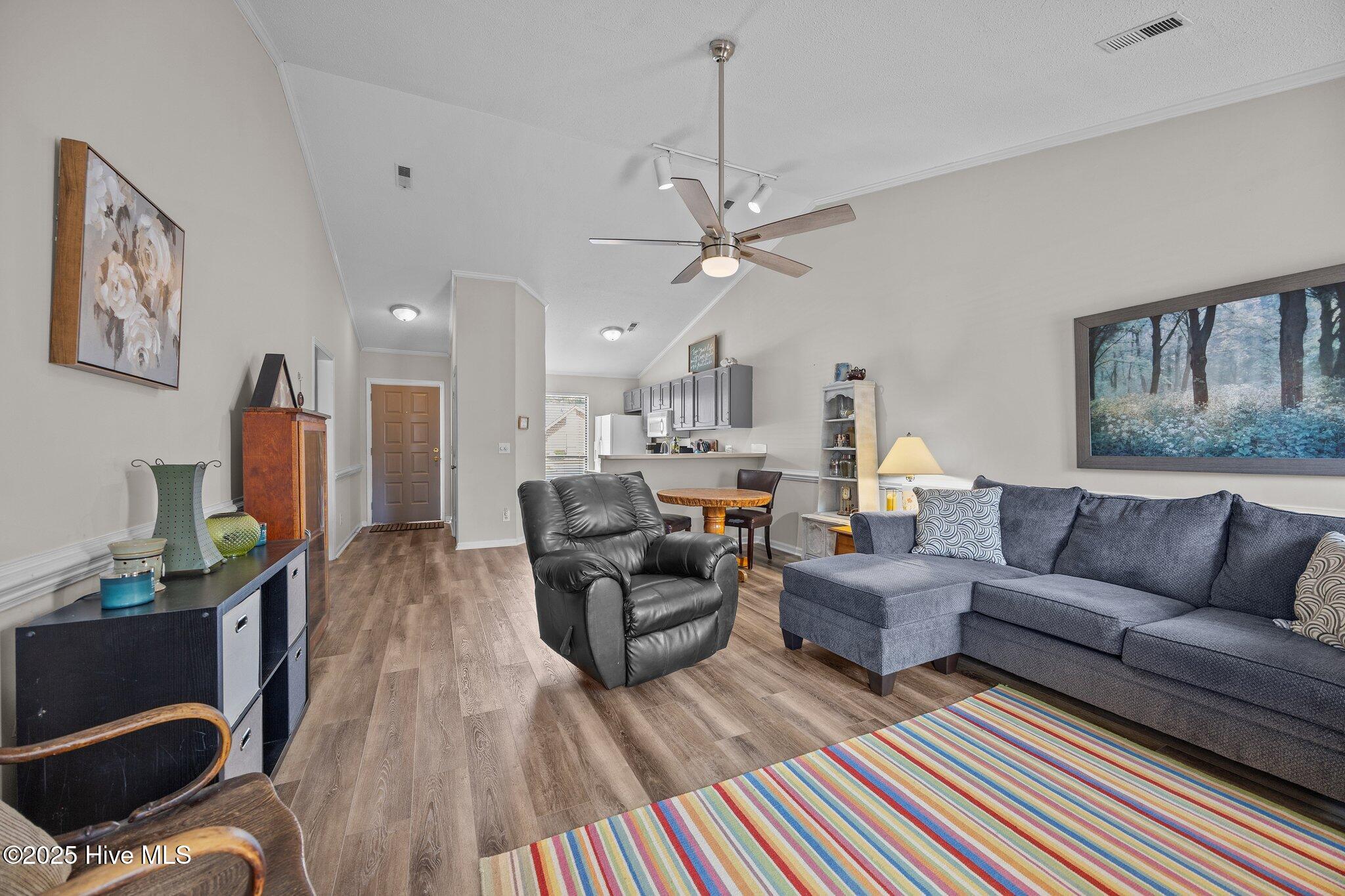 20 Upton Court Property Photo 8