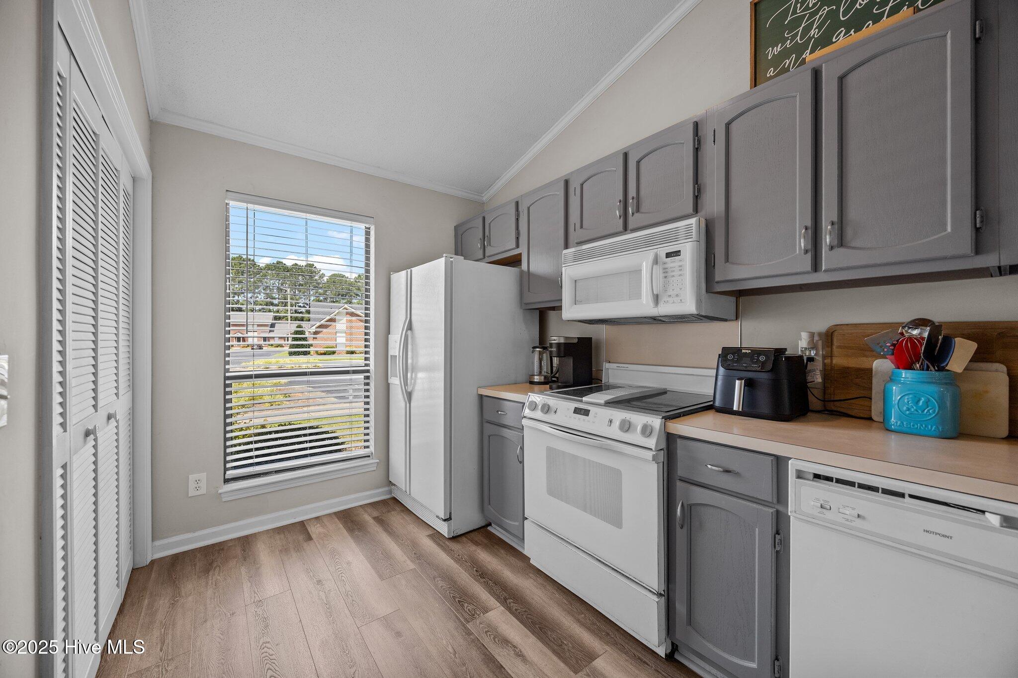 20 Upton Court Property Photo 11