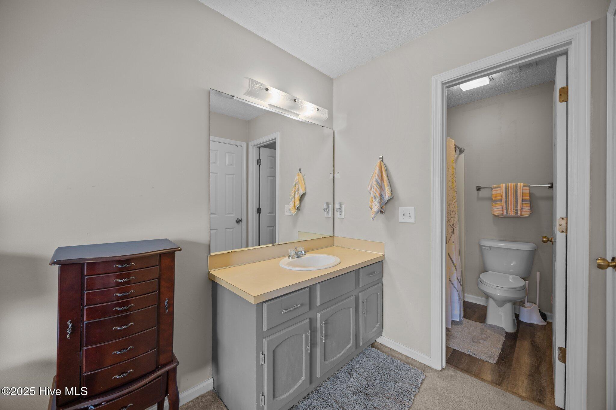 20 Upton Court Property Photo 16