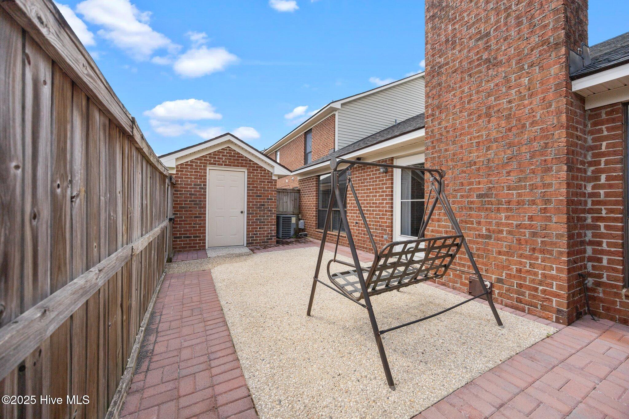 20 Upton Court Property Photo 21