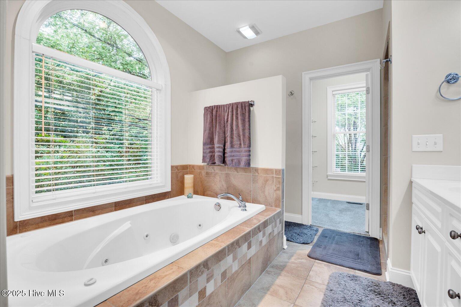 2204 Gardenia Court Property Photo 13