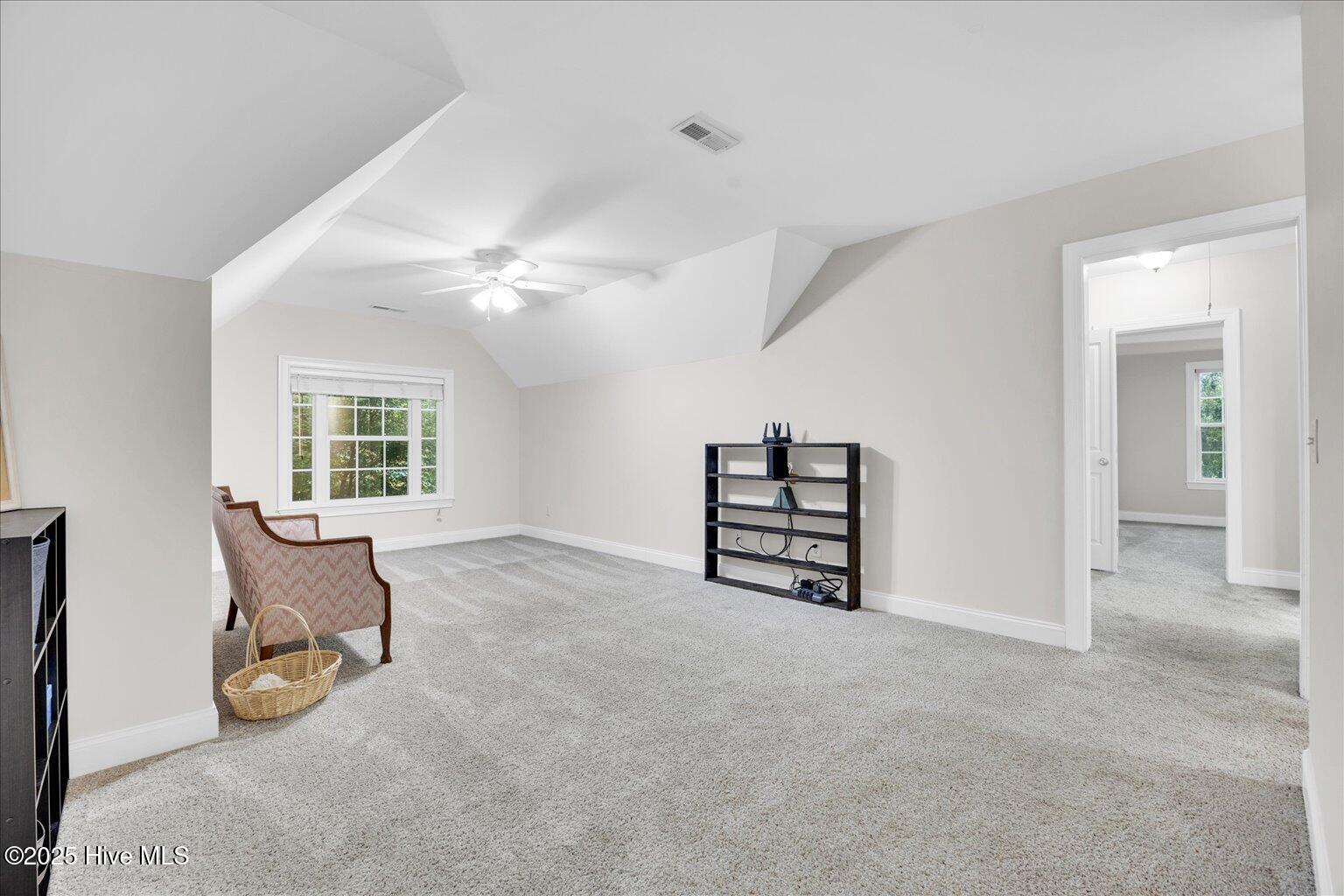 2204 Gardenia Court Property Photo 24
