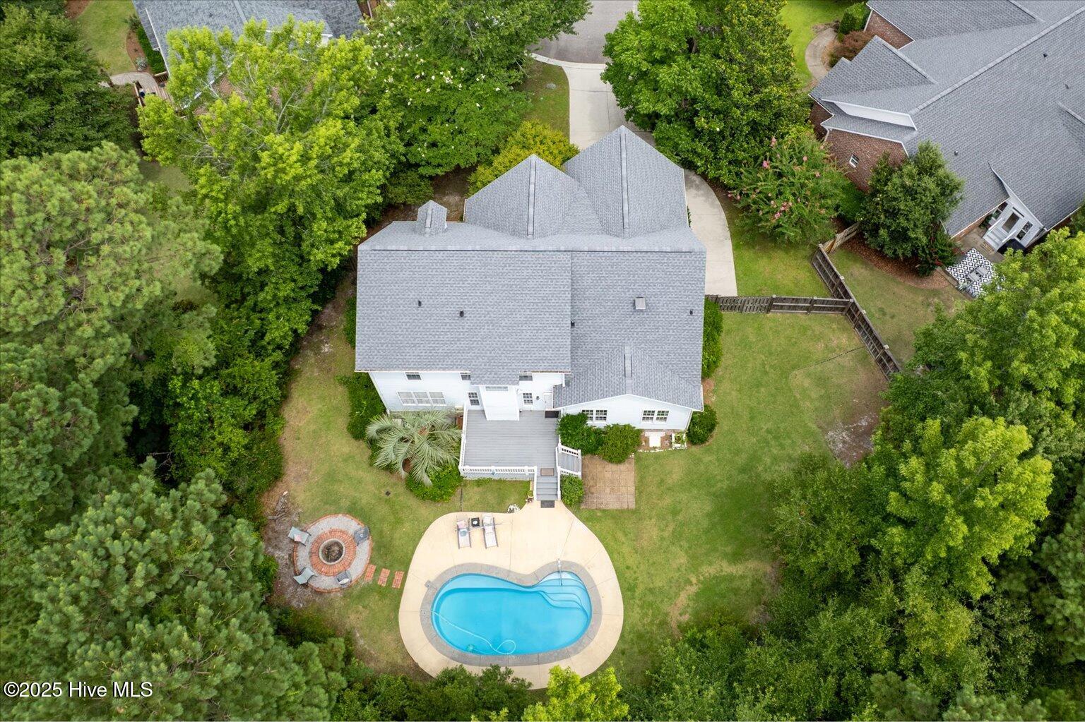 2204 Gardenia Court Property Photo 28