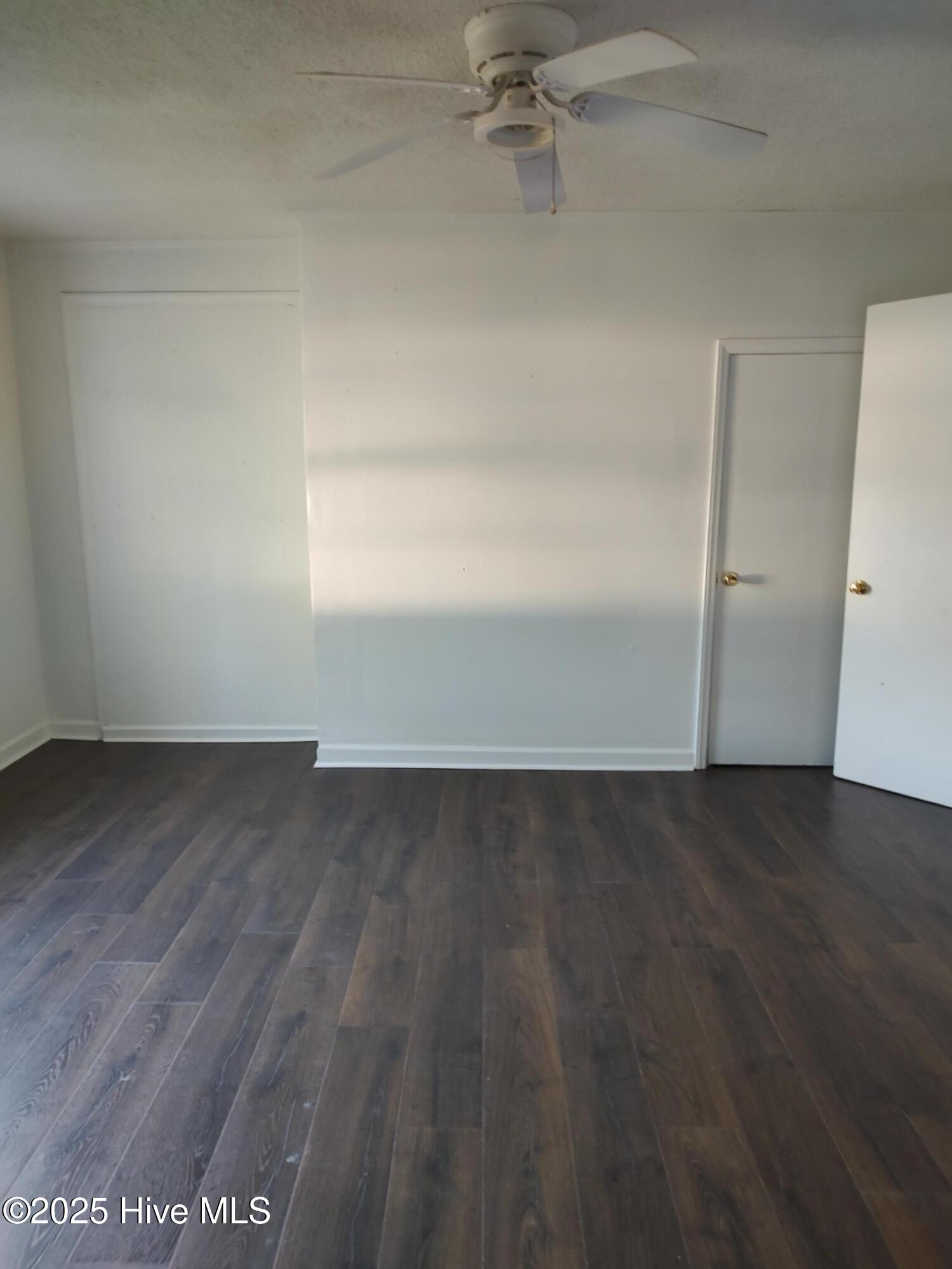 103 E James Street Property Photo 17