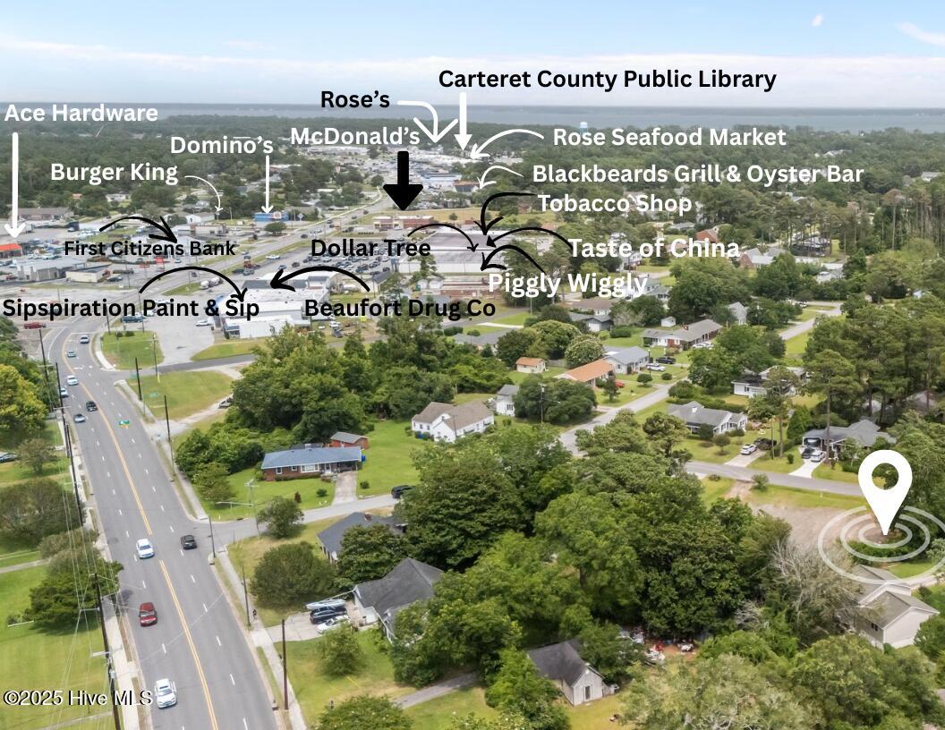 201 Sherwood Boulevard Property Photo 1