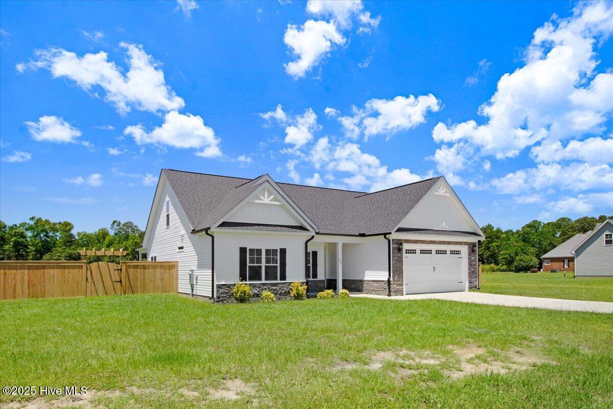 3766 Huntcliff Drive Property Photo 2