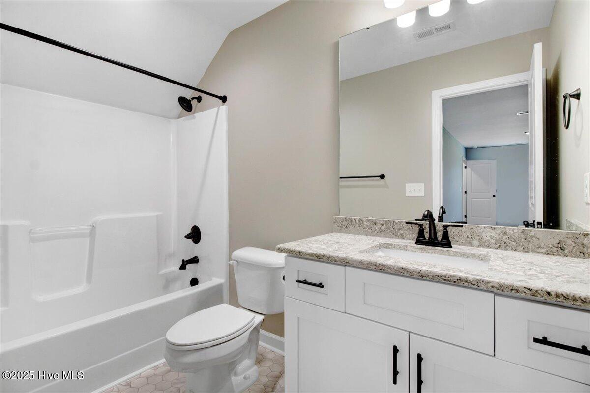 3766 Huntcliff Drive Property Photo 24