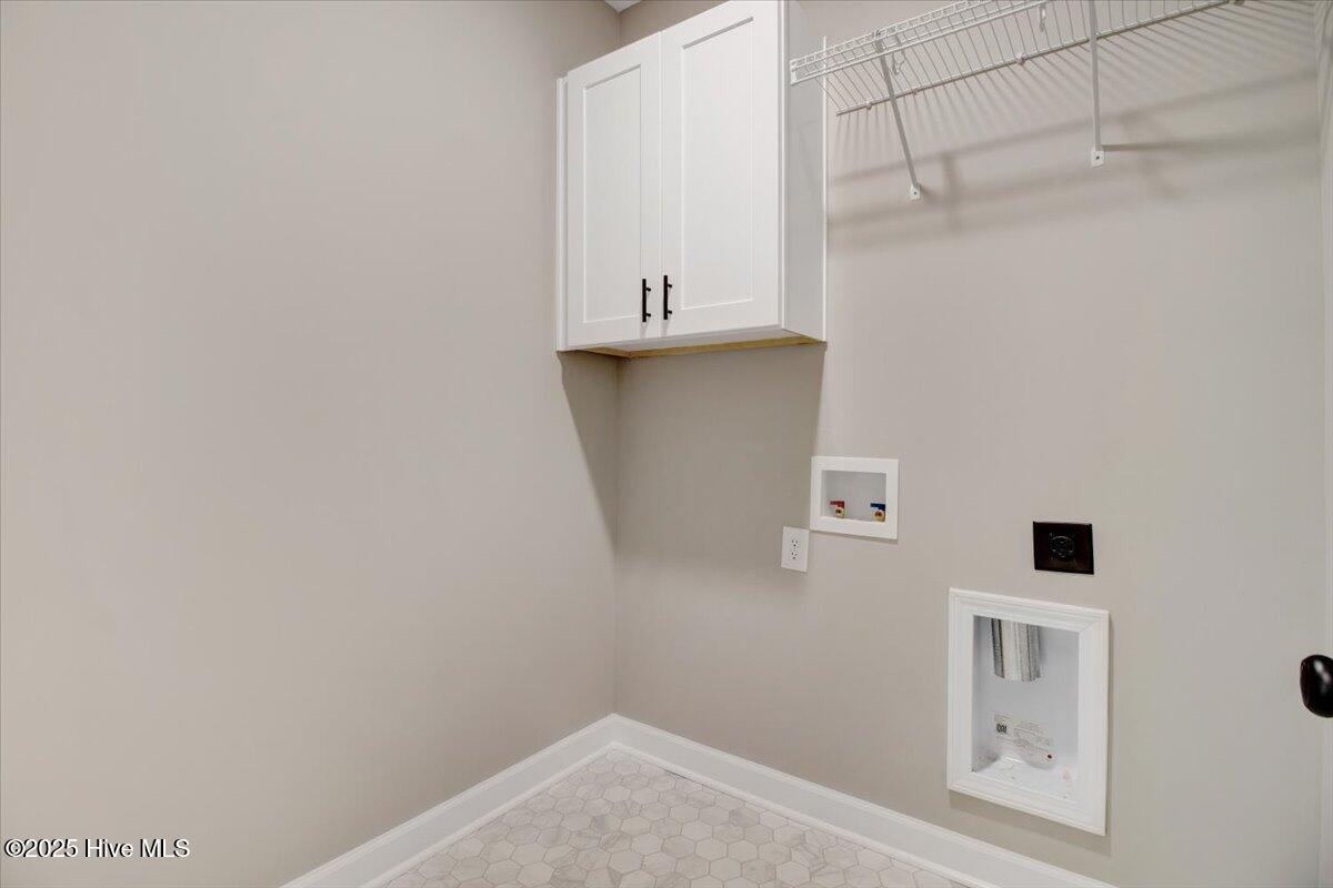 3766 Huntcliff Drive Property Photo 25