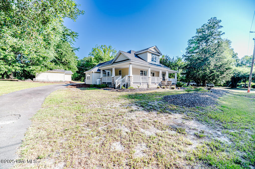 136 N Alma Street Property Photo 3