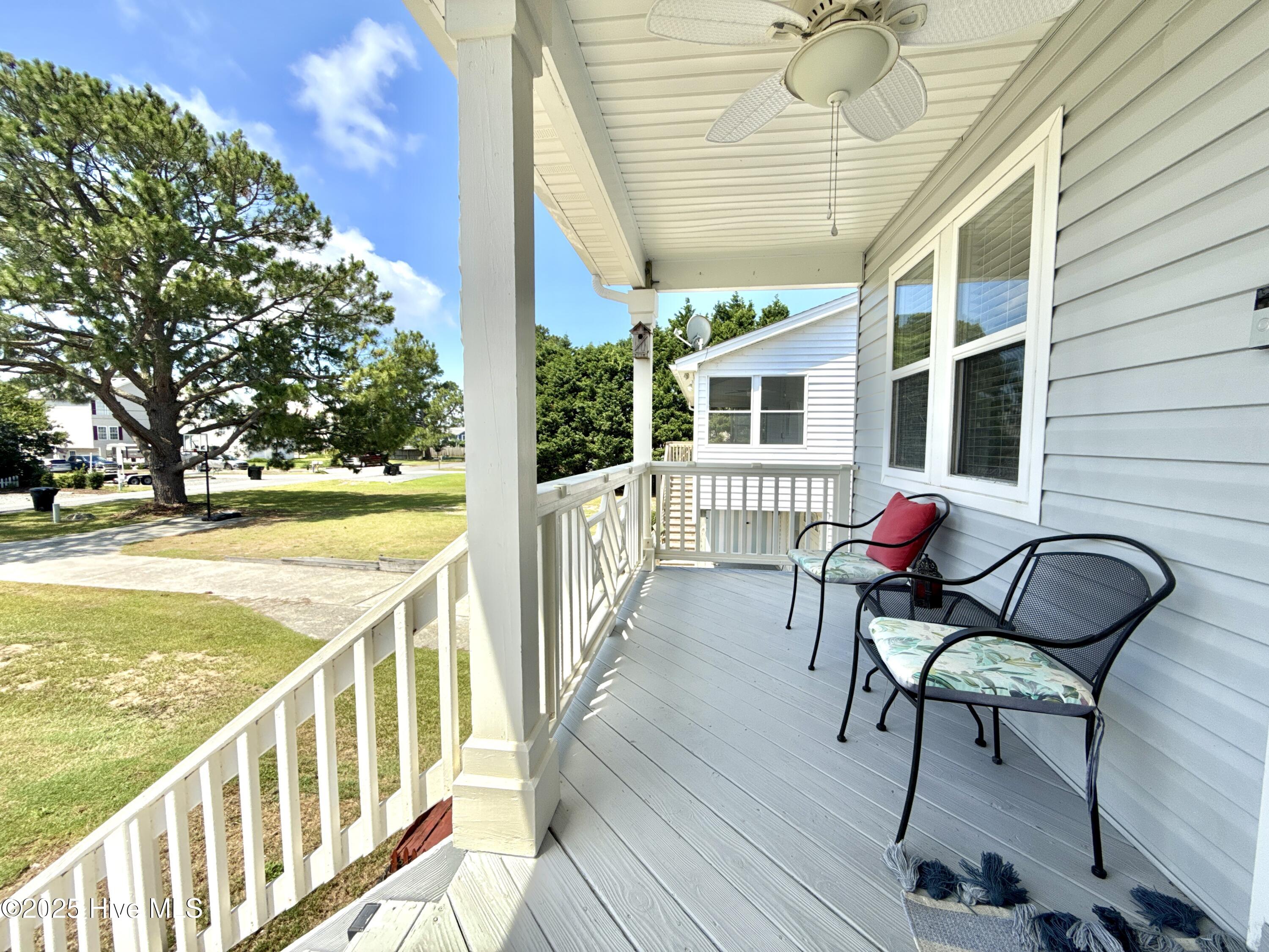 112 Outrigger Drive Property Photo 3