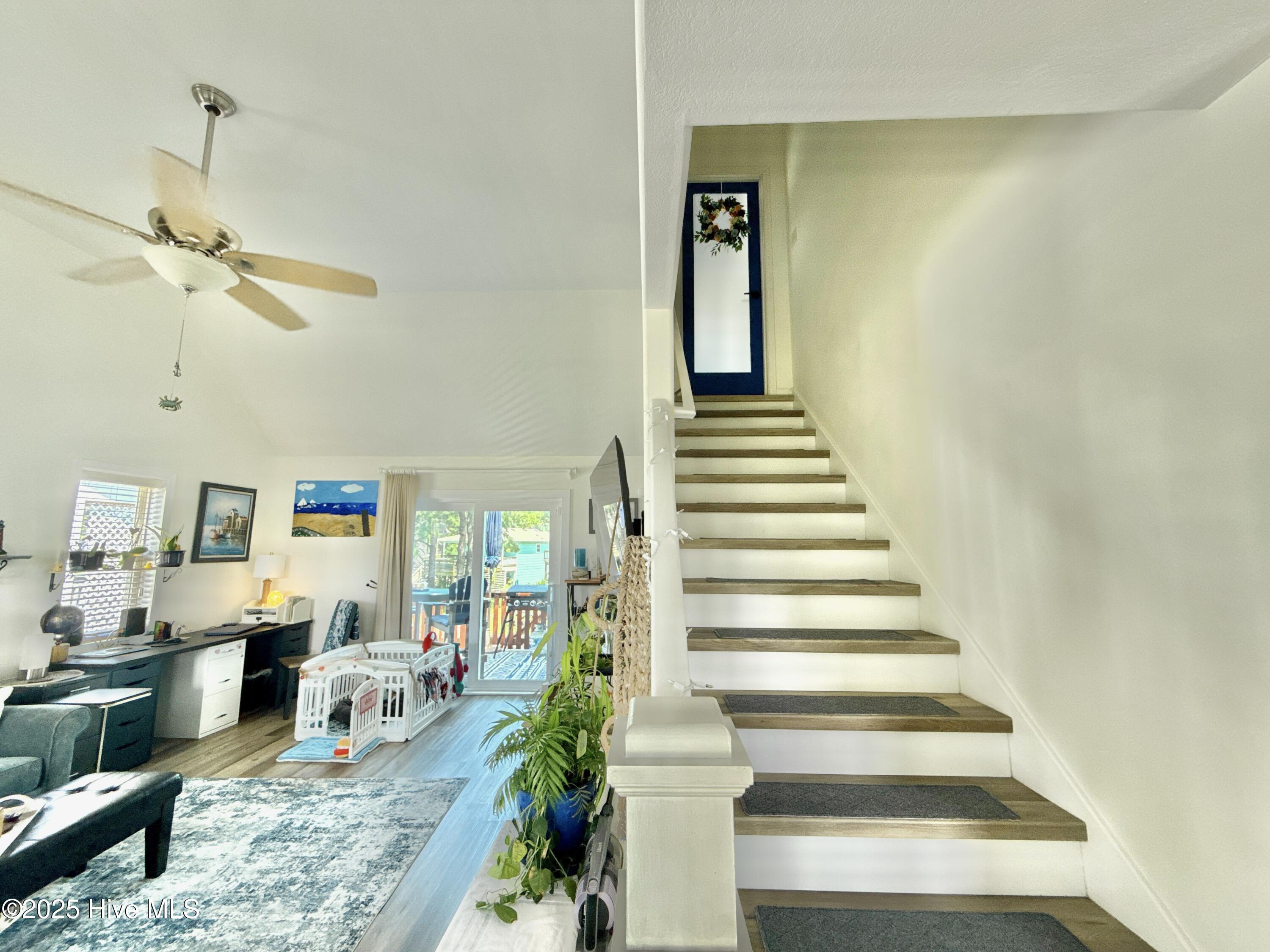 112 Outrigger Drive Property Photo 4
