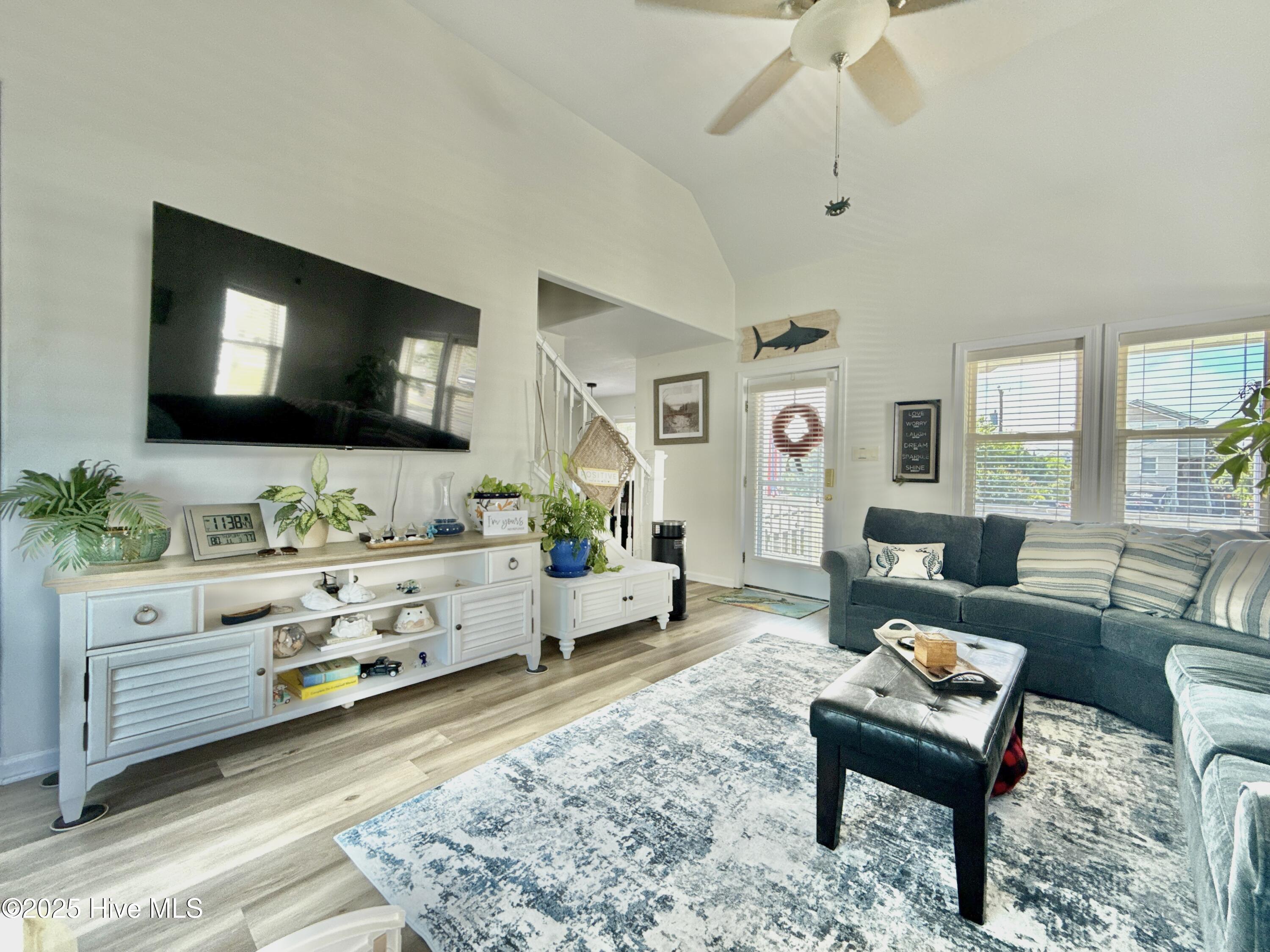 112 Outrigger Drive Property Photo 12