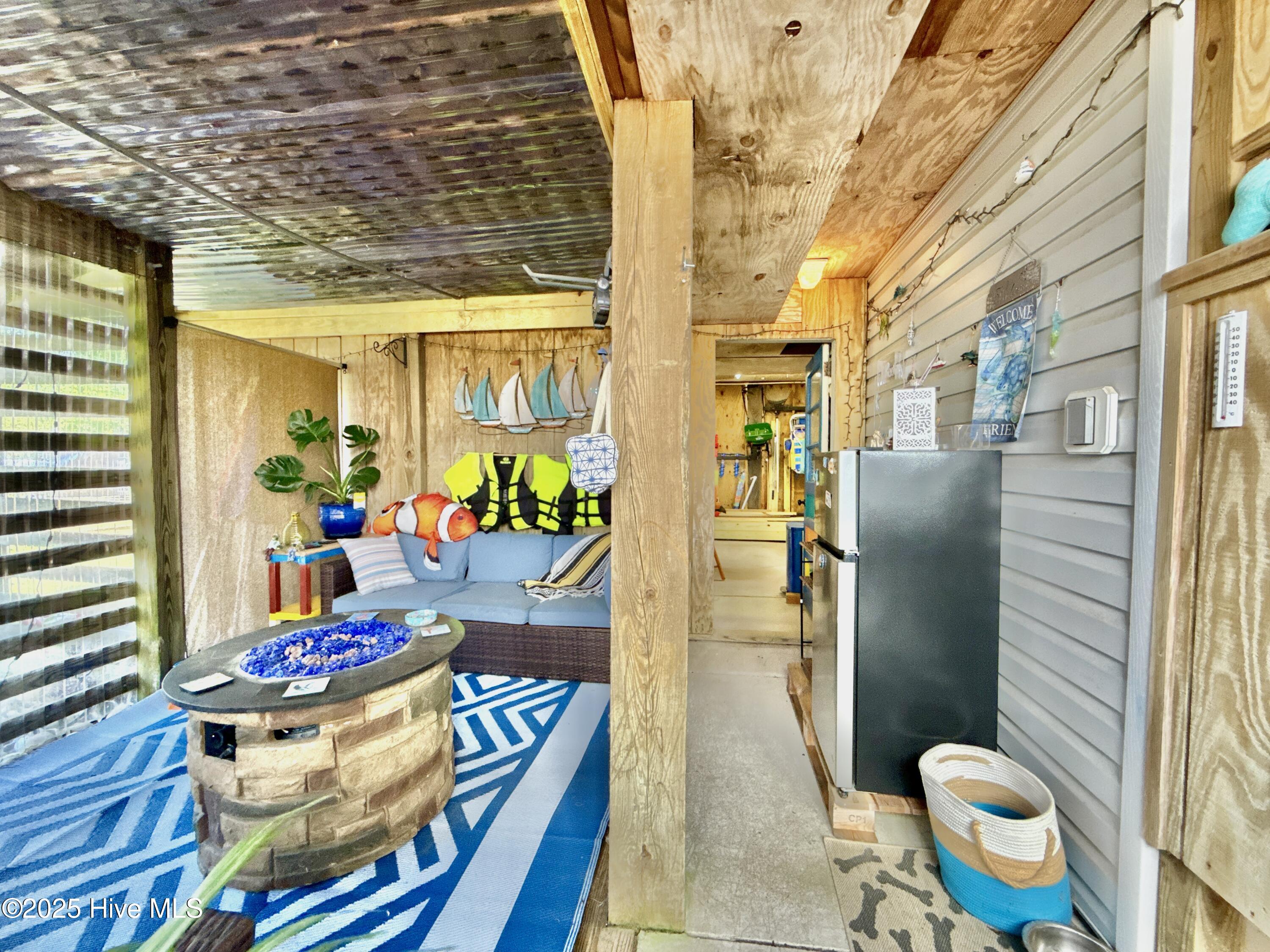 112 Outrigger Drive Property Photo 24