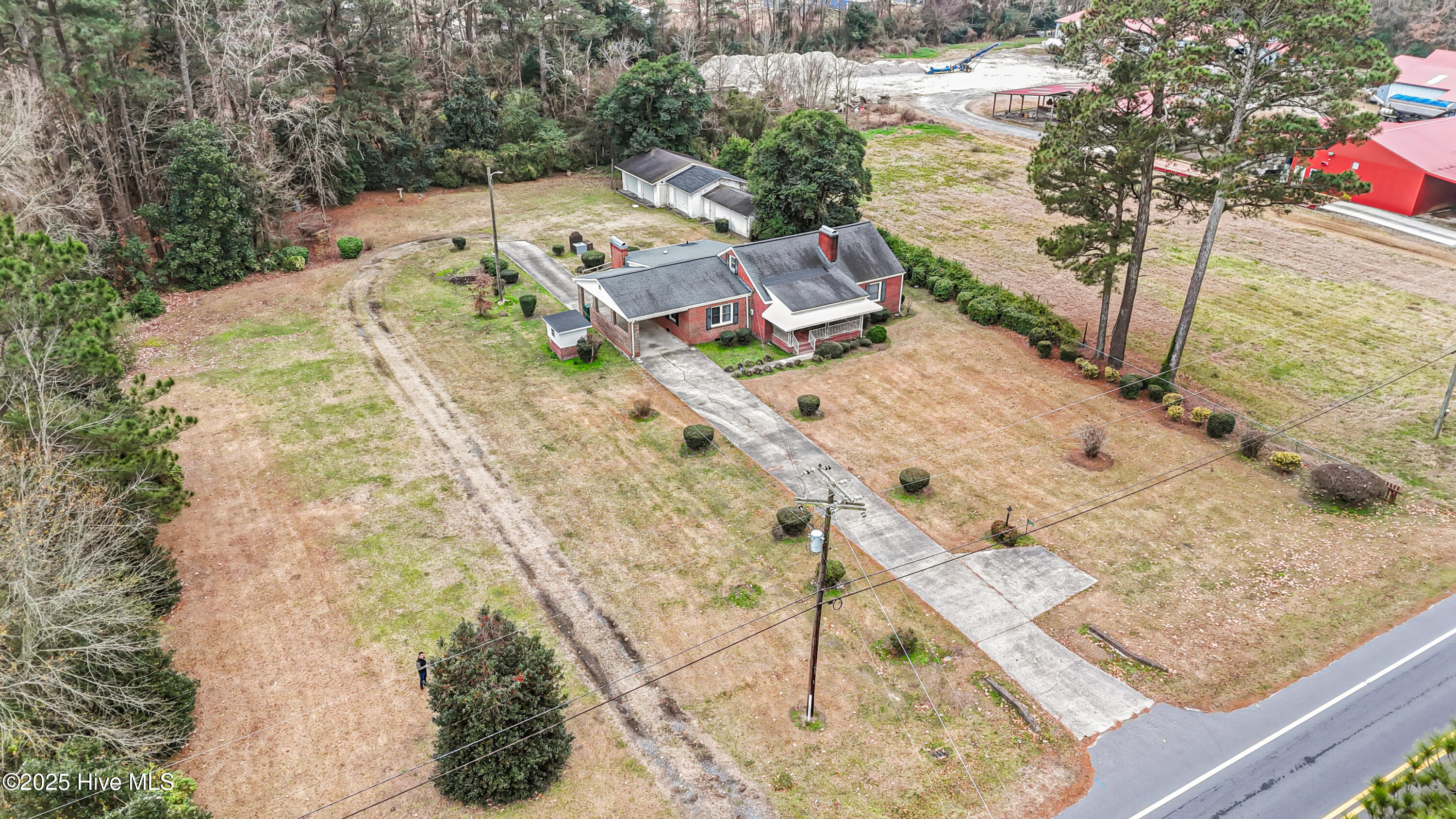 7024 Us Highway 64 Property Photo 3