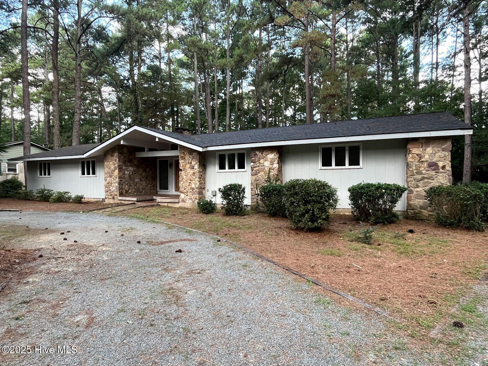 2 Fairway Drive Property Photo 1