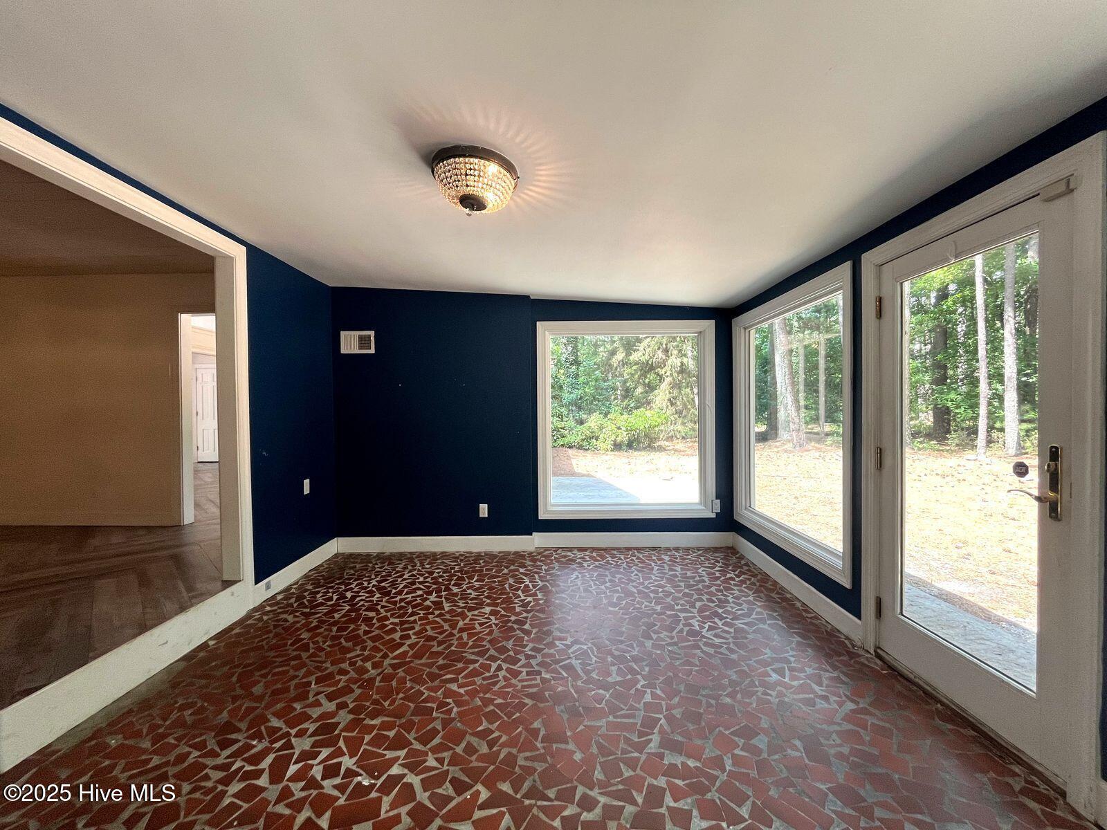 2 Fairway Drive Property Photo 15