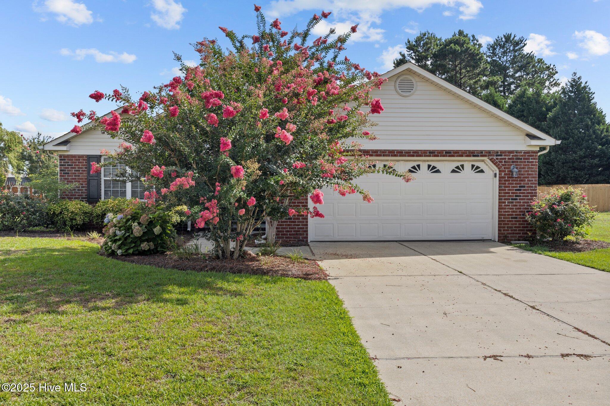100 Iverson Lane Property Photo 20