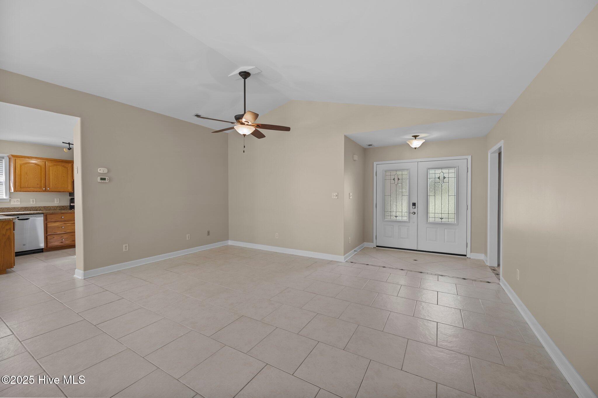 100 Iverson Lane Property Photo 21