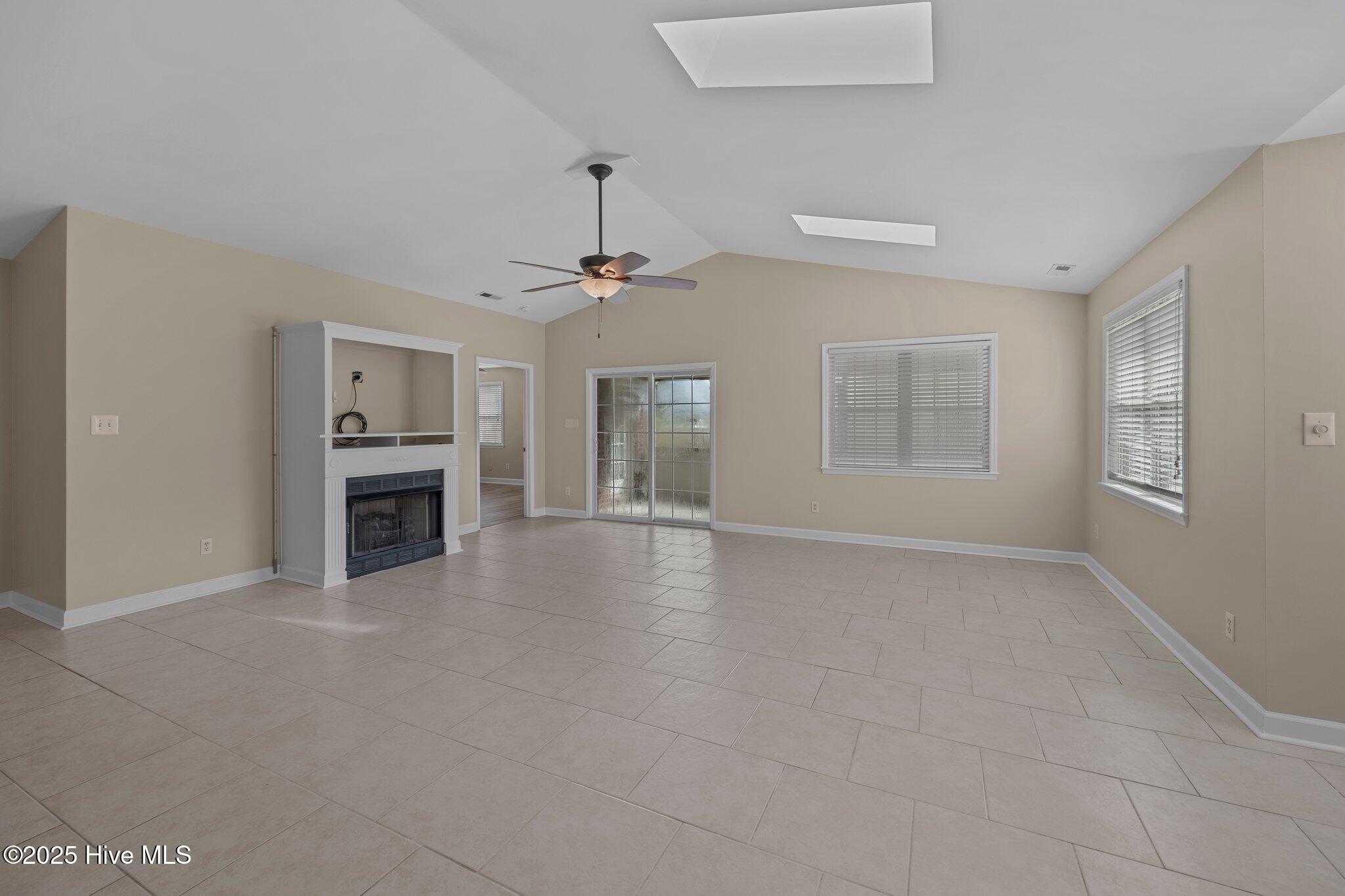 100 Iverson Lane Property Photo 22