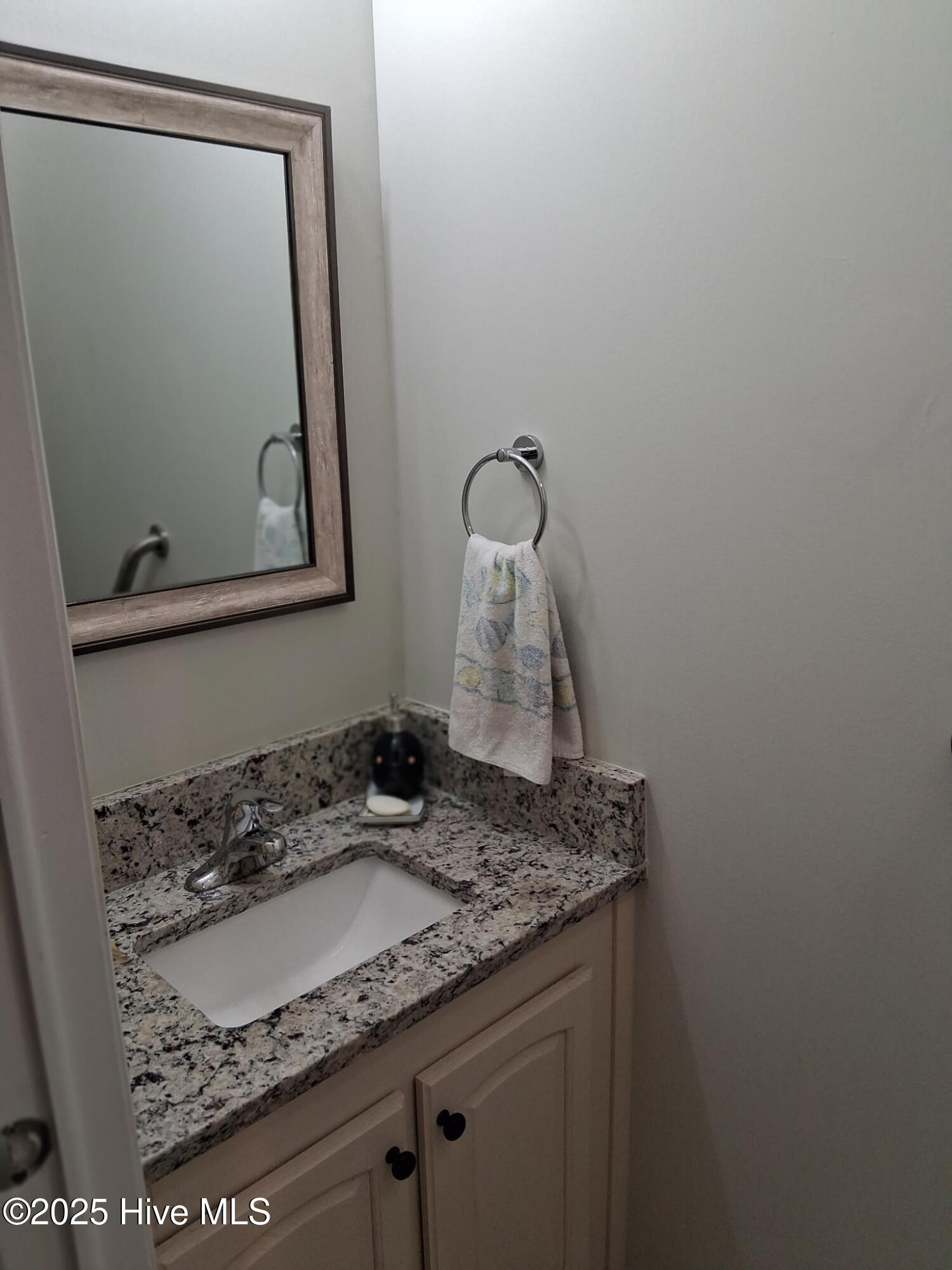 959 Church Street Property Photo 5