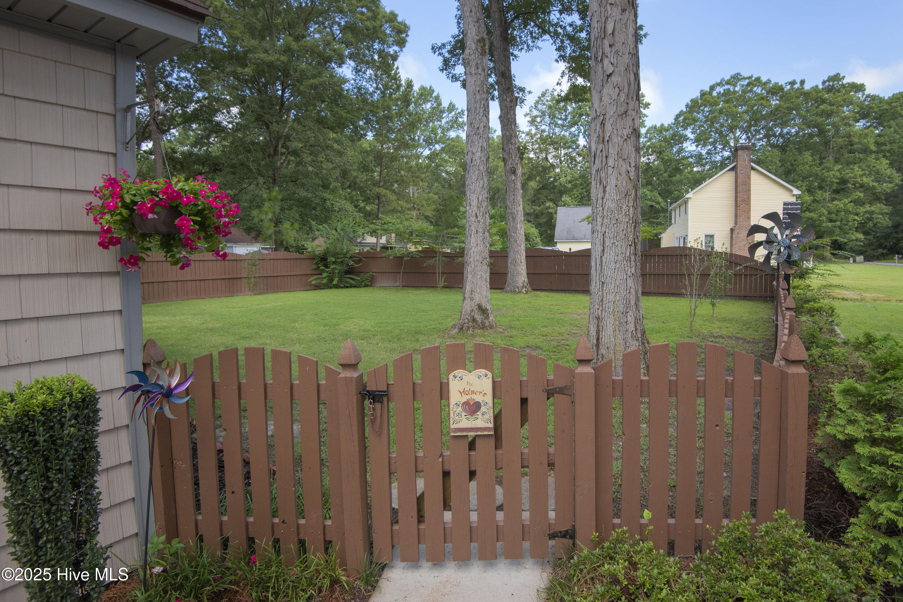 1406 Macon Place Property Photo 8
