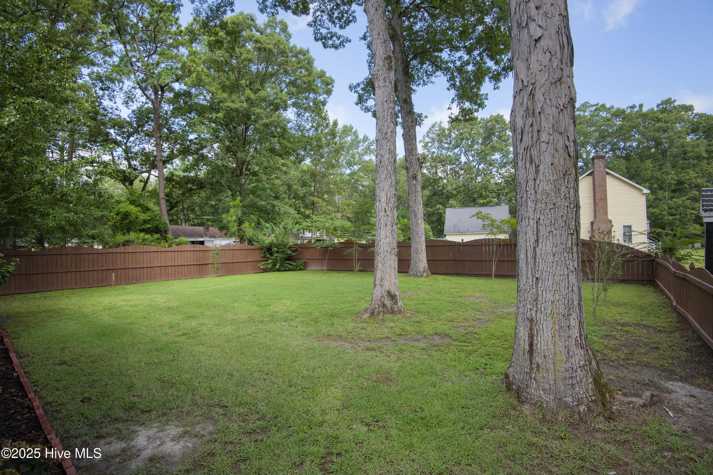 1406 Macon Place Property Photo 9