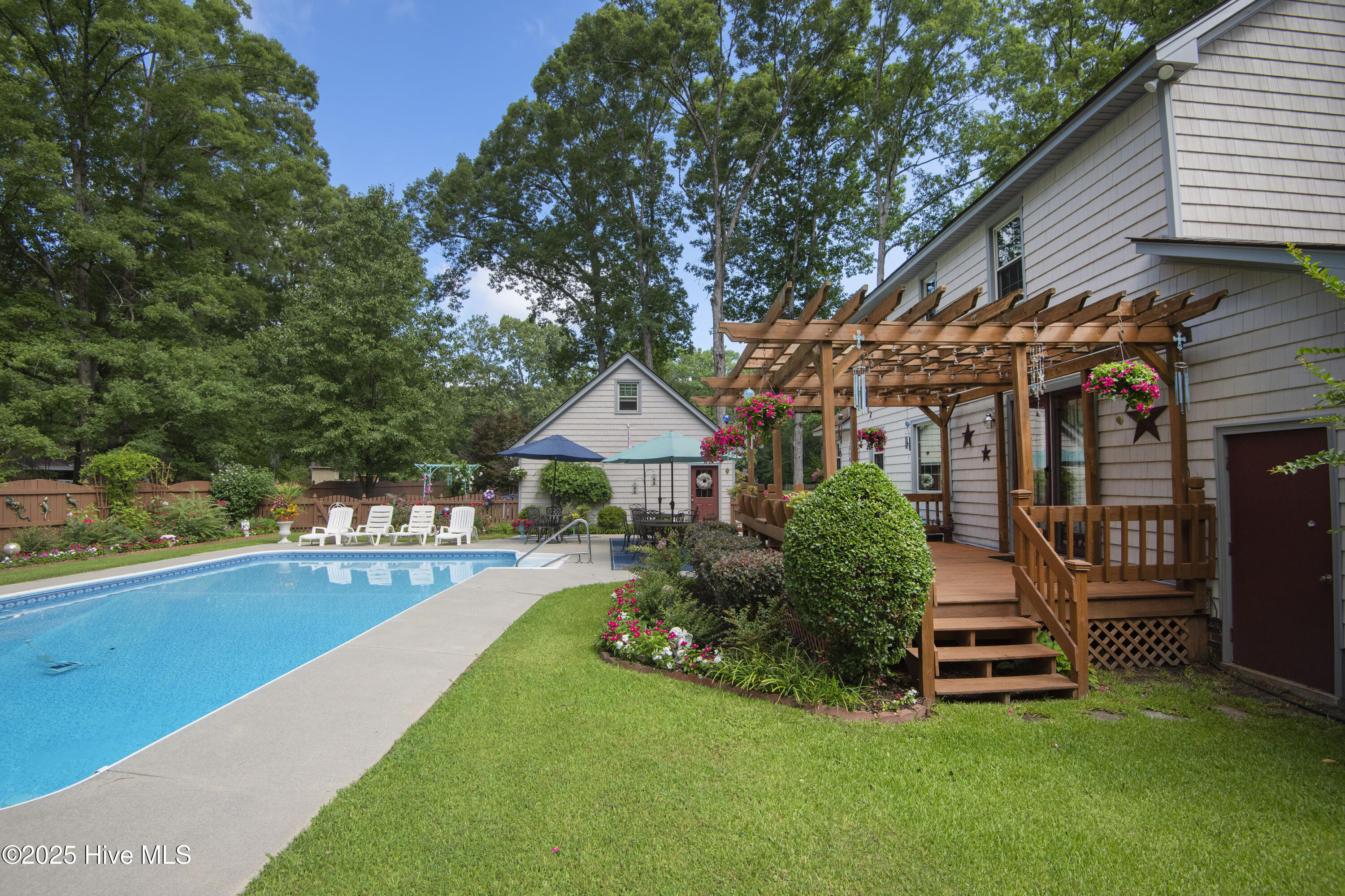 1406 Macon Place Property Photo 14