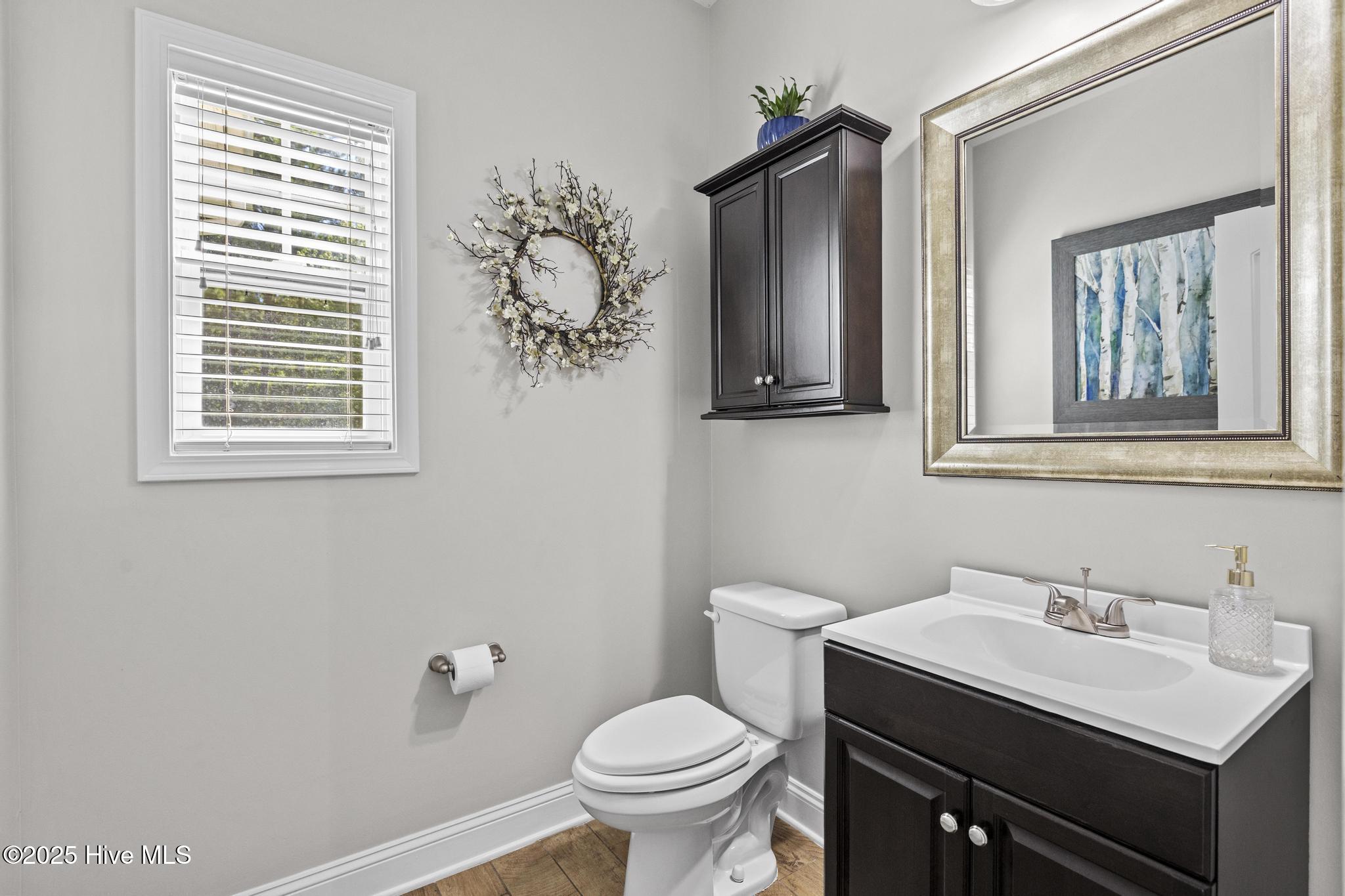 227 Admiral Court Property Photo 24