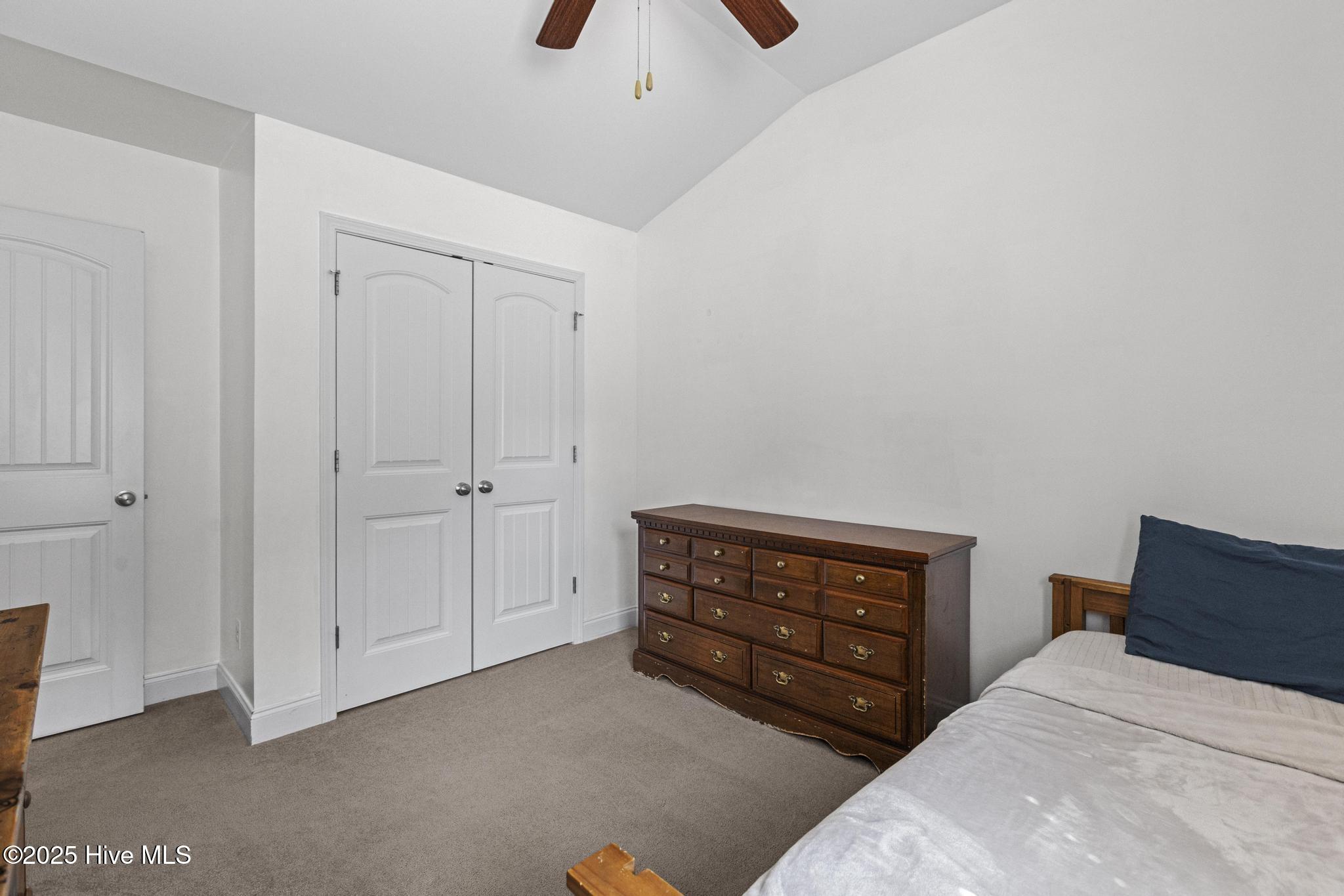 227 Admiral Court Property Photo 25