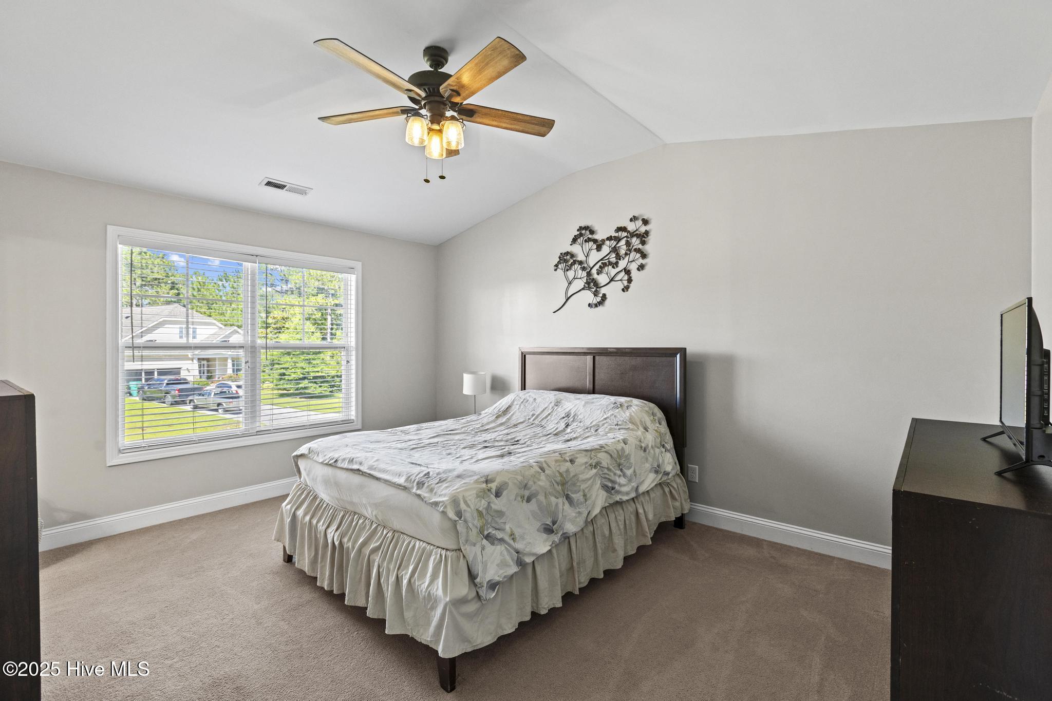 227 Admiral Court Property Photo 26